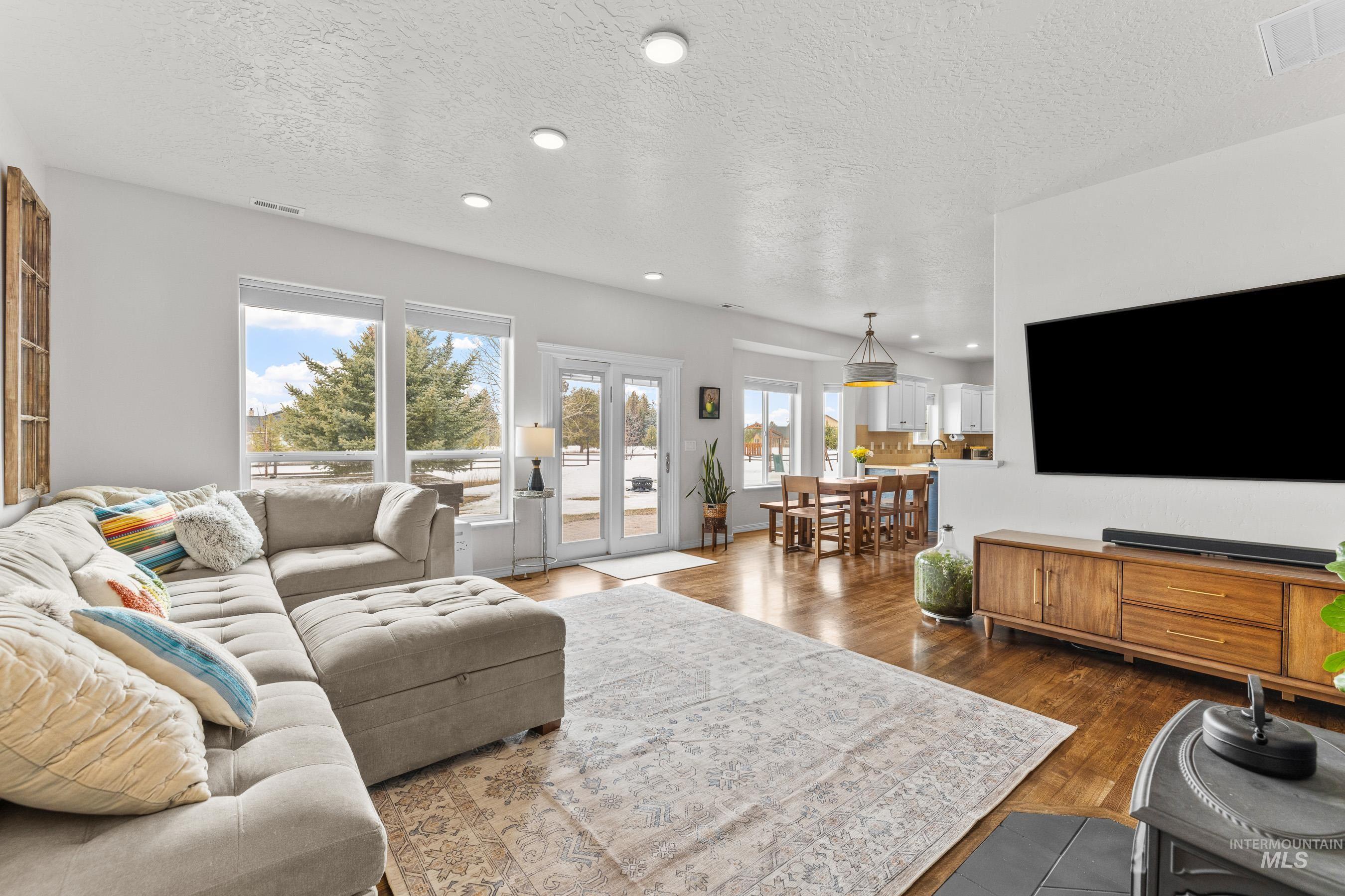 13247 Brookie Rd, McCall, Idaho 83638, 3 Bedrooms, 3 Bathrooms, Residential For Sale, Price $839,000,MLS 98981725