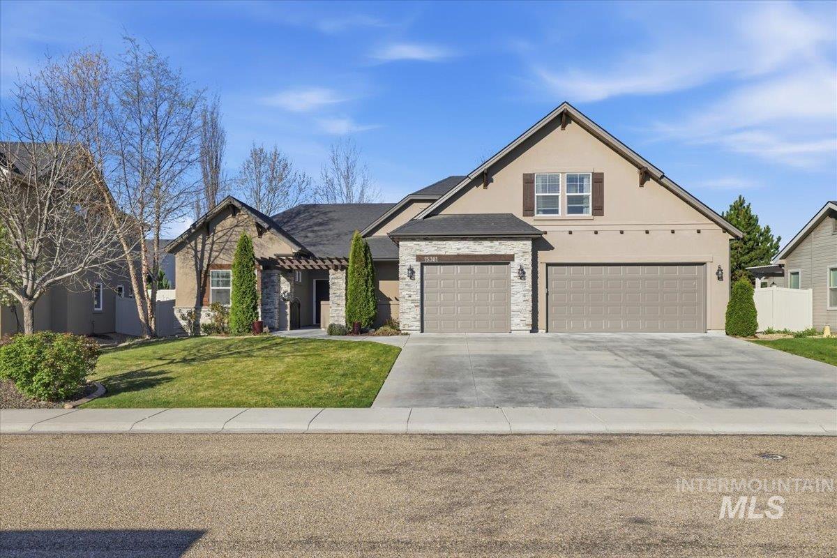 15381 Silver Oak Way, Caldwell, Idaho 83607, 4 Bedrooms, 3 Bathrooms, Residential For Sale, Price $639,900,MLS 98981726