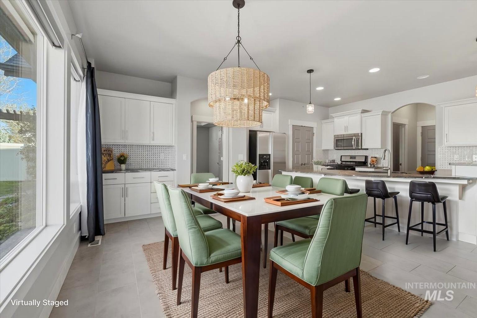 15381 Silver Oak Way, Caldwell, Idaho 83607, 4 Bedrooms, 3 Bathrooms, Residential For Sale, Price $639,900,MLS 98981726