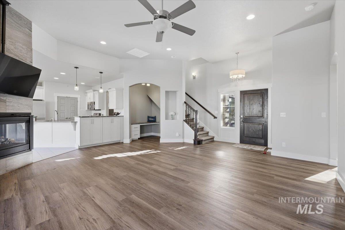 15381 Silver Oak Way, Caldwell, Idaho 83607, 4 Bedrooms, 3 Bathrooms, Residential For Sale, Price $639,900,MLS 98981726