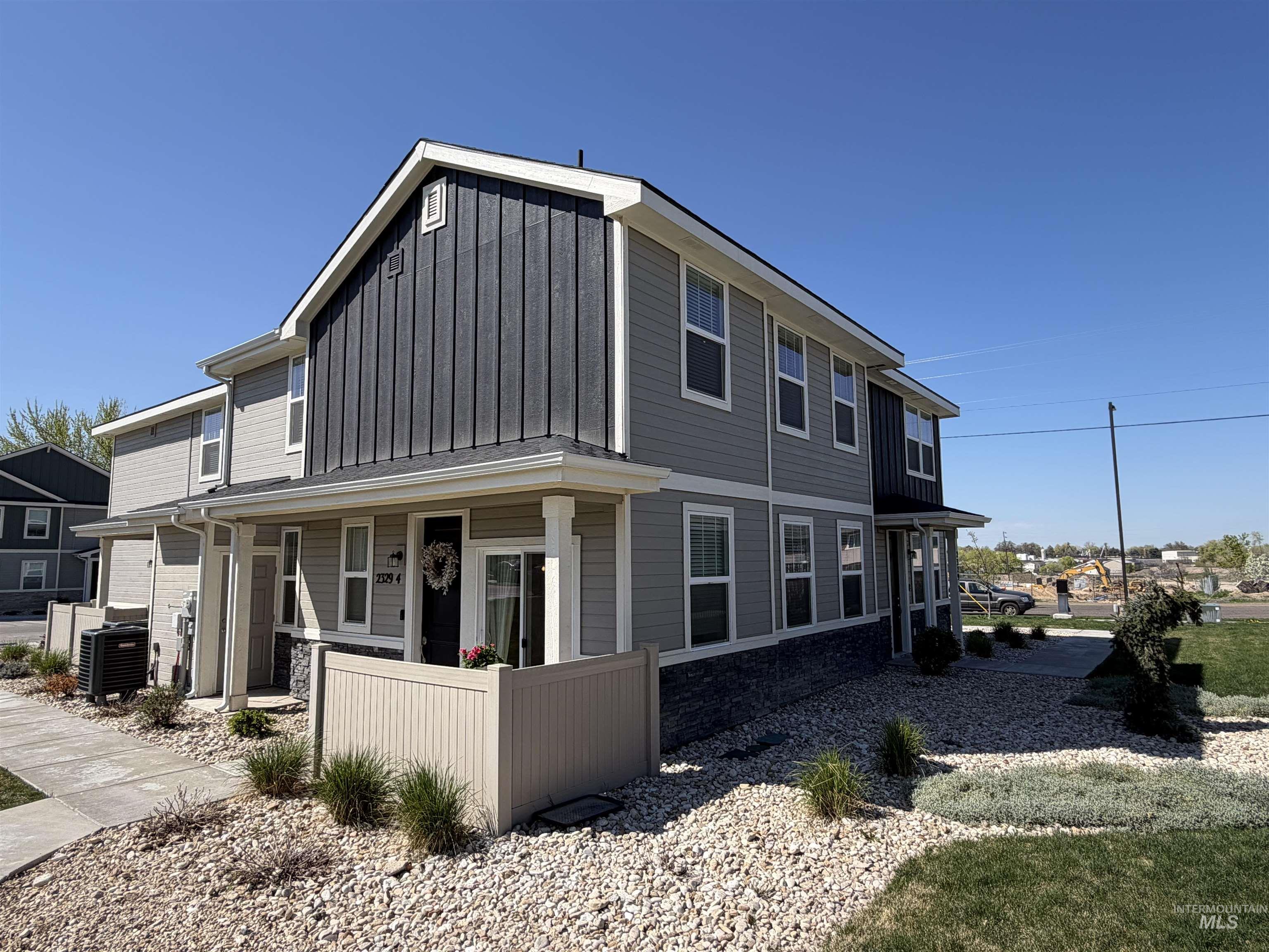 2329 E Spice Loop, Nampa, Idaho 83687, 3 Bedrooms, 3 Bathrooms, Residential For Sale, Price $319,500, 98981735