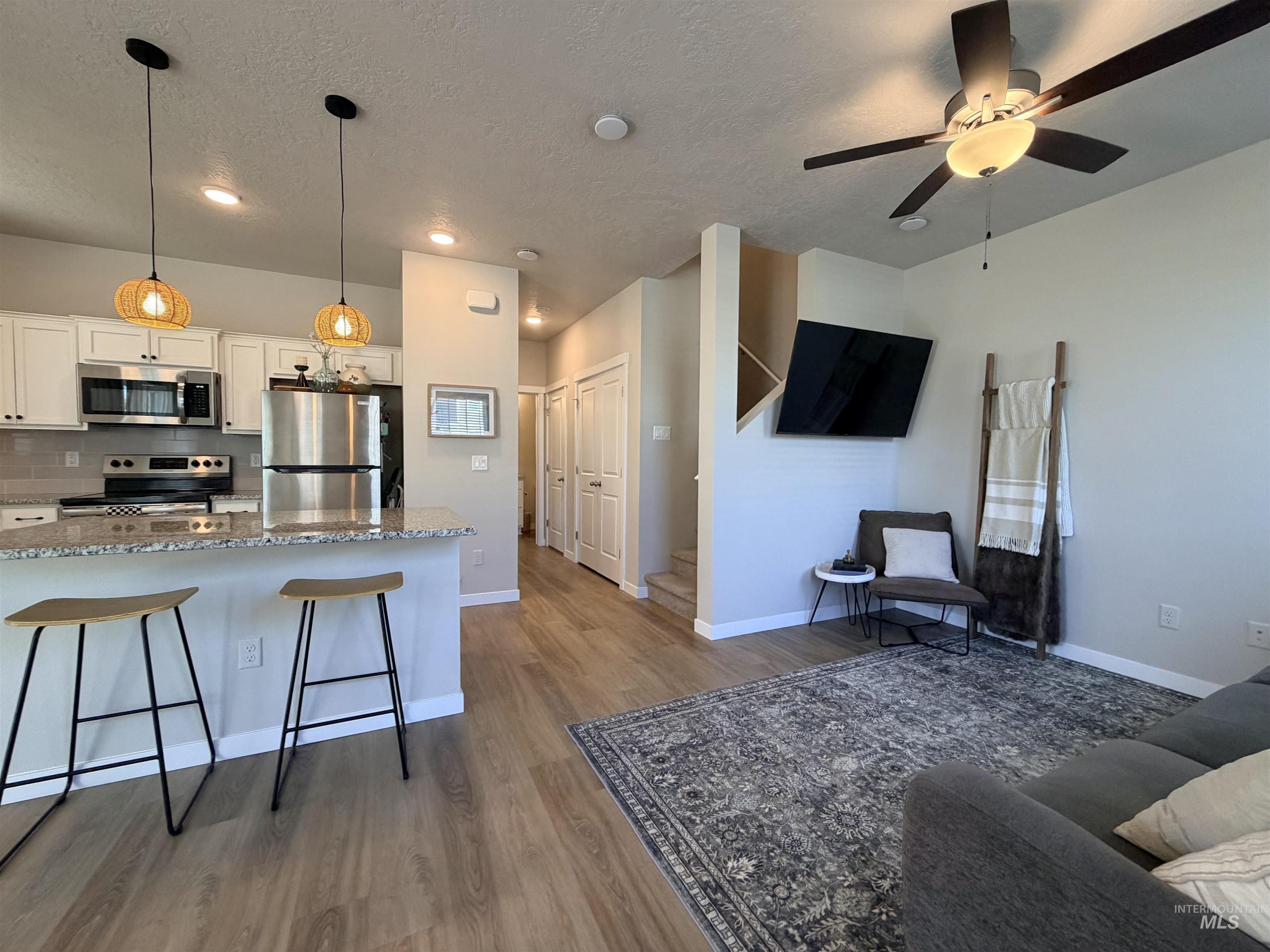 2329 E Spice Loop, Nampa, Idaho 83687, 3 Bedrooms, 3 Bathrooms, Residential For Sale, Price $319,500,MLS 98981735