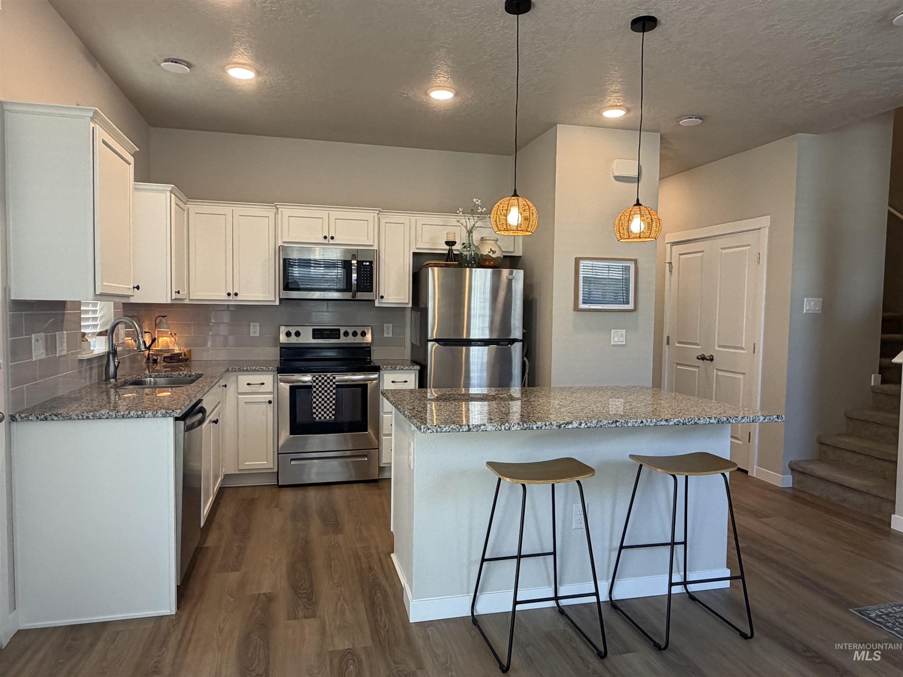 2329 E Spice Loop, Nampa, Idaho 83687, 3 Bedrooms, 3 Bathrooms, Residential For Sale, Price $319,500,MLS 98981735