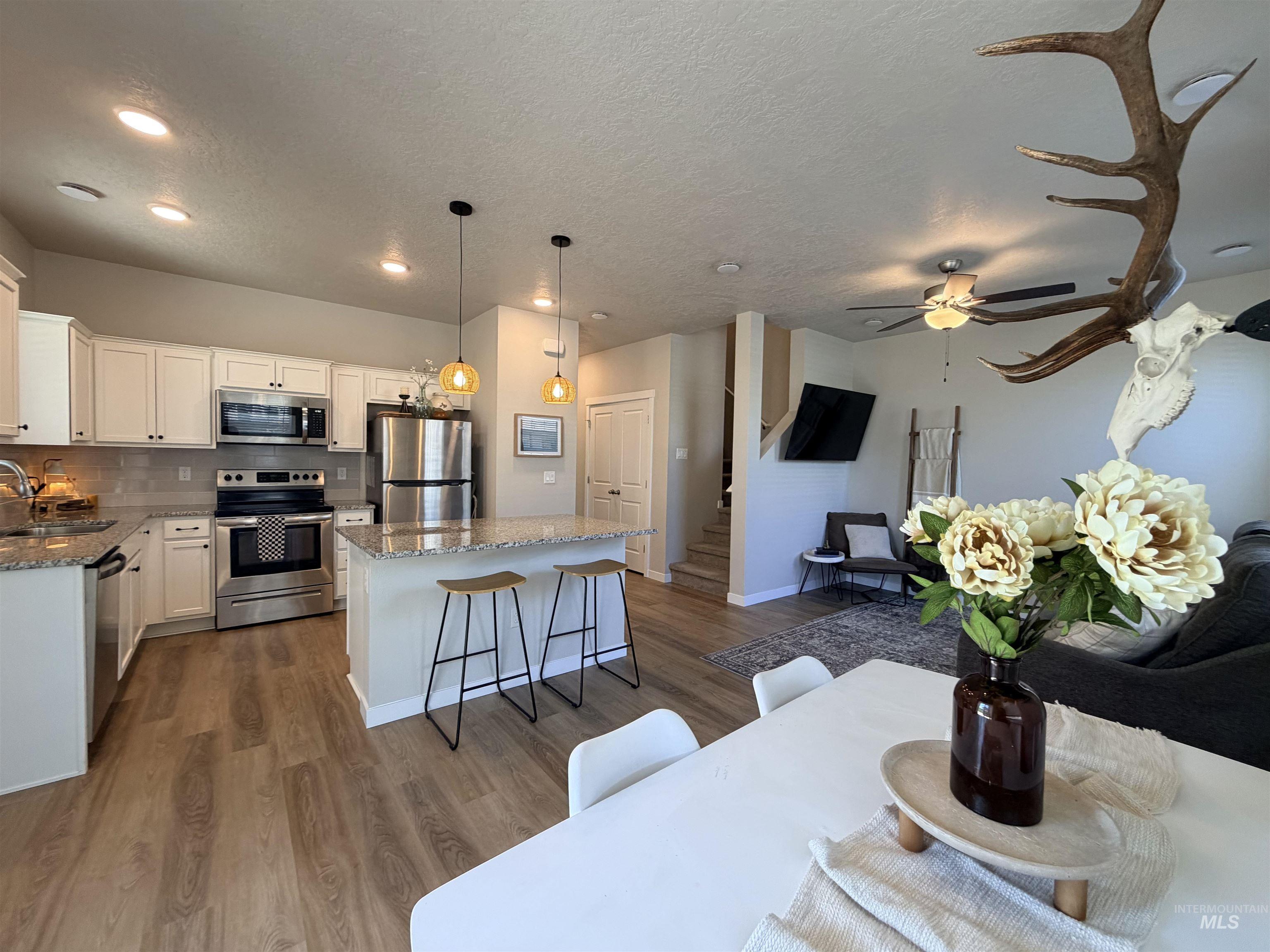 2329 E Spice Loop, Nampa, Idaho 83687, 3 Bedrooms, 3 Bathrooms, Residential For Sale, Price $319,500,MLS 98981735