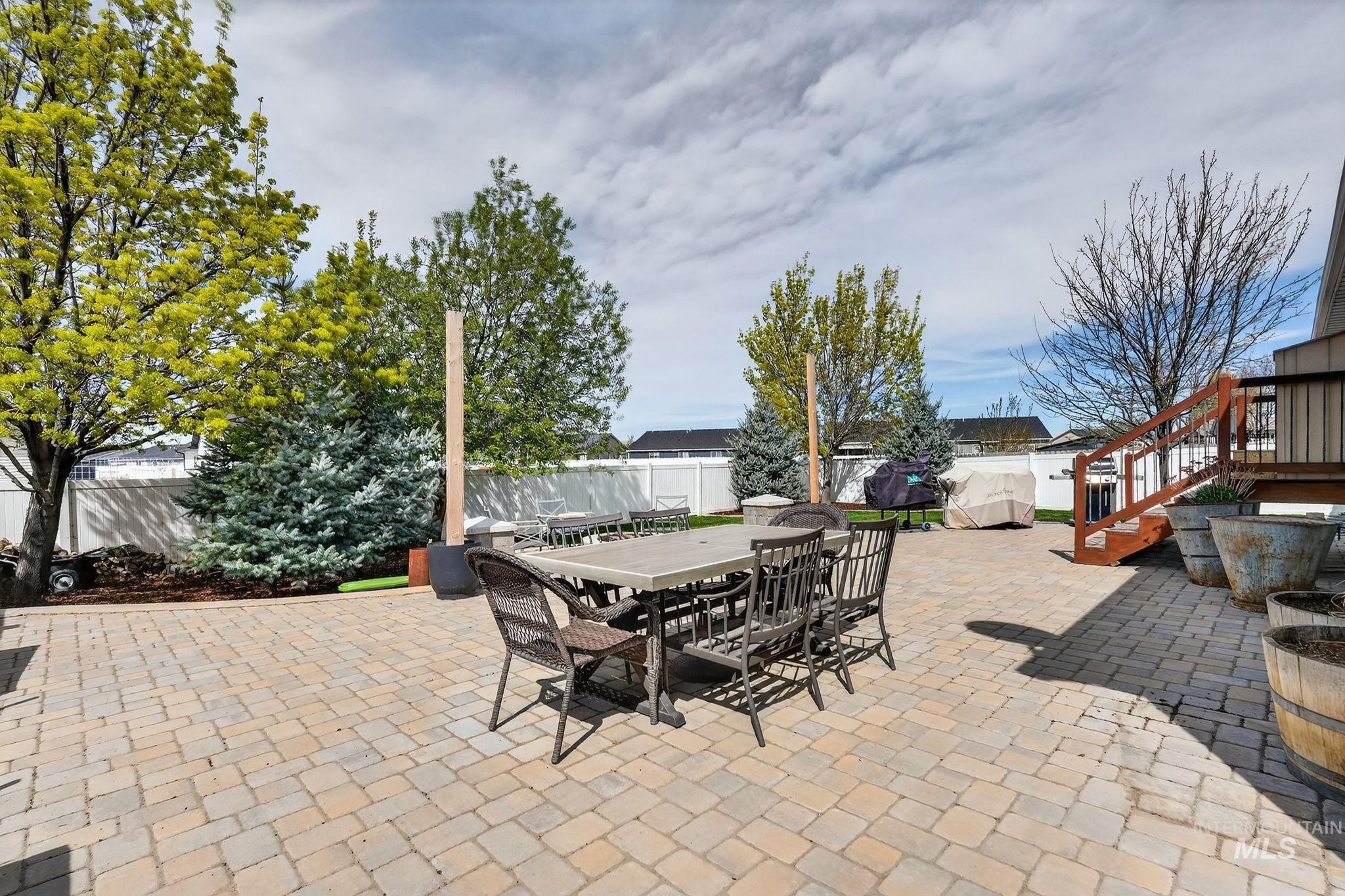 880 Redman, Chubbuck, Idaho 83202, 4 Bedrooms, 3 Bathrooms, Residential For Sale, Price $539,000,MLS 98981752
