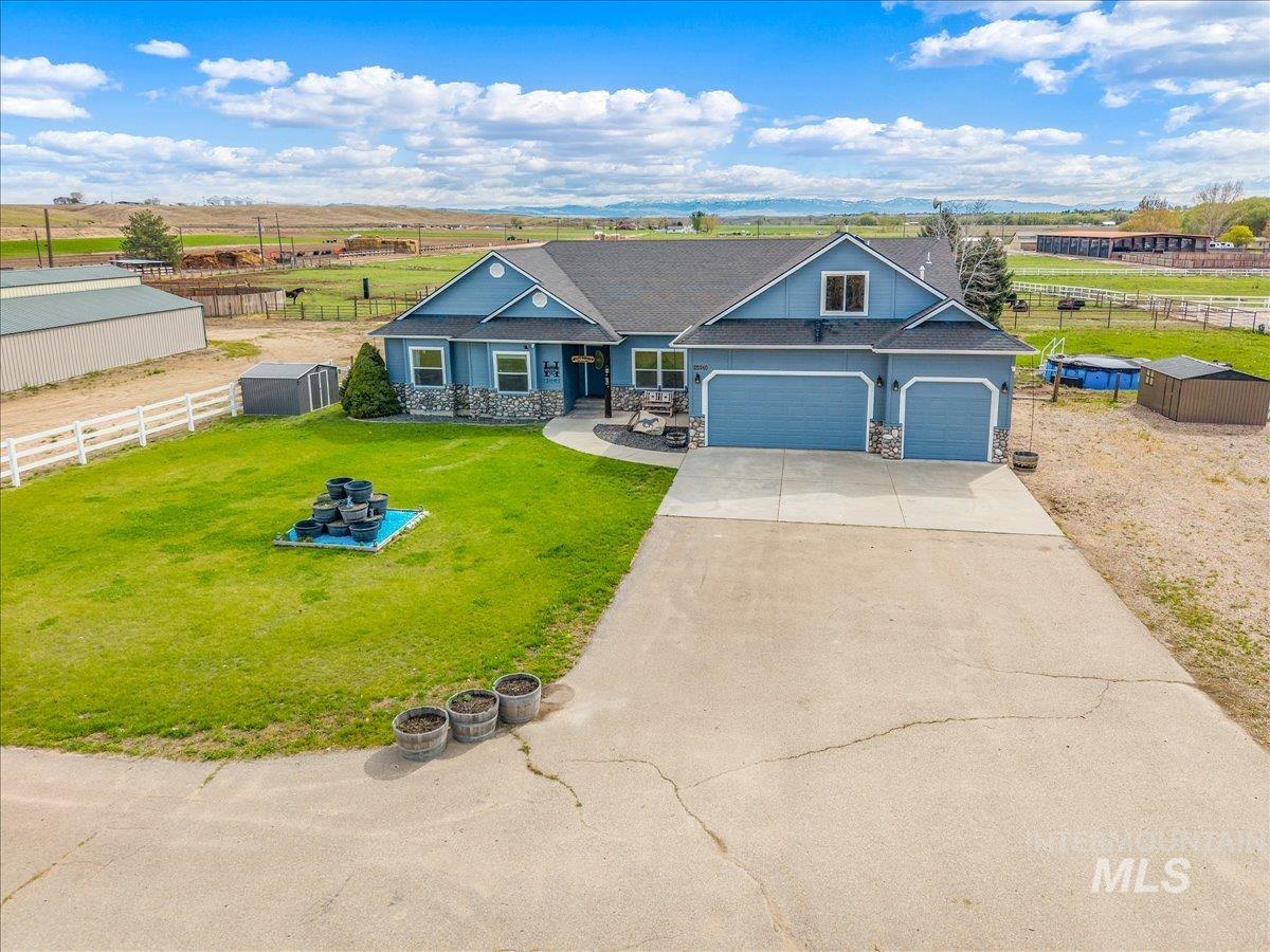 25940 Lansing Ln, Middleton, Idaho 83644, 4 Bedrooms, 3 Bathrooms, Residential For Sale, Price $1,250,000,MLS 98981768