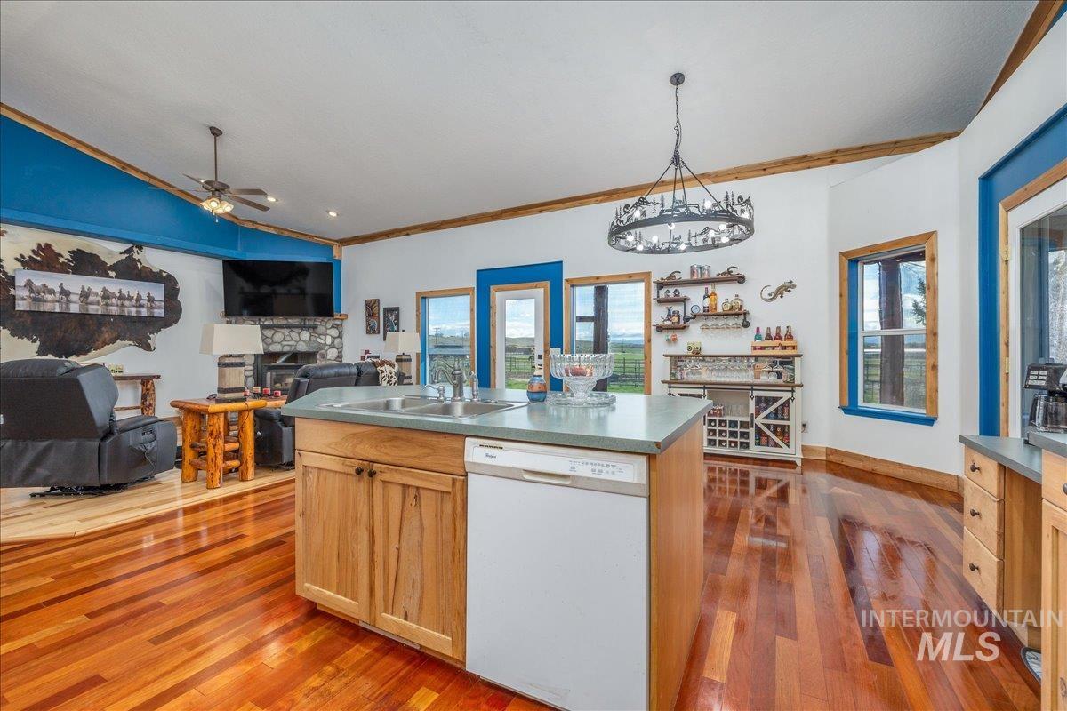 25940 Lansing Ln, Middleton, Idaho 83644, 4 Bedrooms, 3 Bathrooms, Residential For Sale, Price $1,250,000,MLS 98981768