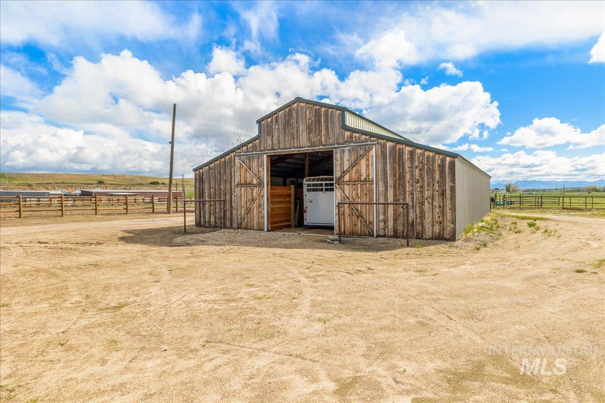 25940 Lansing Ln, Middleton, Idaho 83644, 4 Bedrooms, 3 Bathrooms, Residential For Sale, Price $1,250,000,MLS 98981768