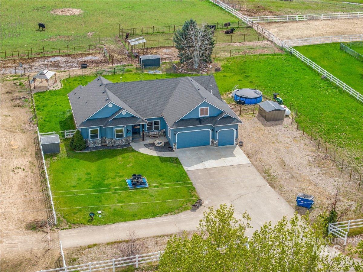 25940 Lansing Ln, Middleton, Idaho 83644, 4 Bedrooms, 3 Bathrooms, Residential For Sale, Price $1,250,000,MLS 98981768