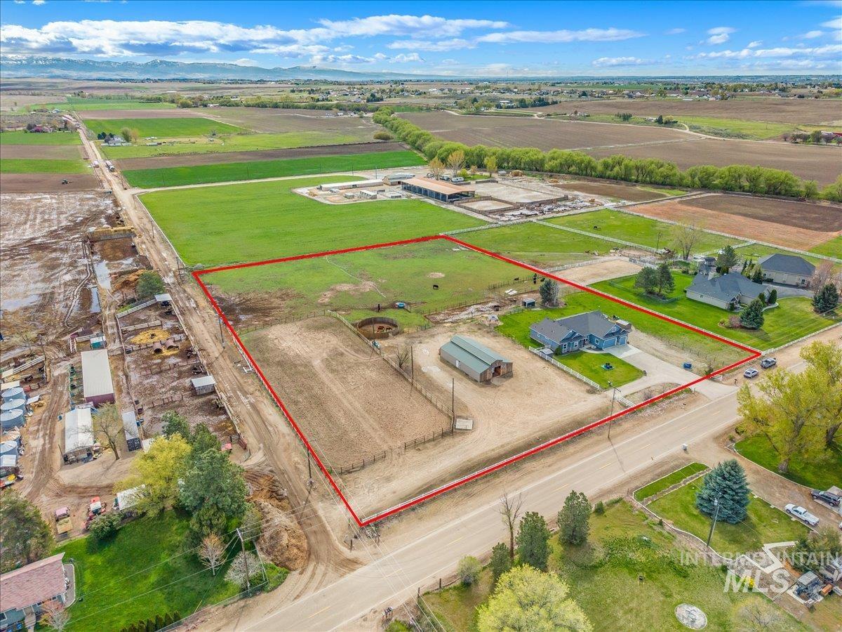 25940 Lansing Ln, Middleton, Idaho 83644, 4 Bedrooms, 3 Bathrooms, Residential For Sale, Price $1,250,000,MLS 98981768