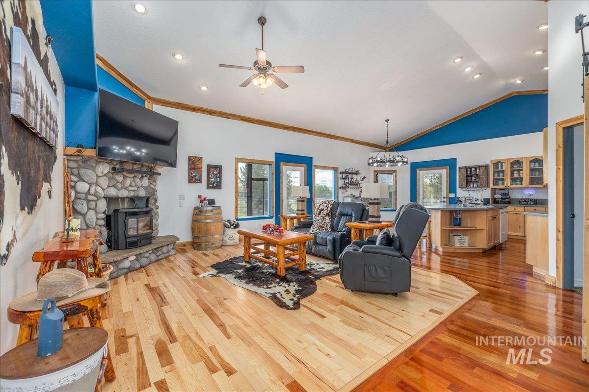 25940 Lansing Ln, Middleton, Idaho 83644, 4 Bedrooms, 3 Bathrooms, Residential For Sale, Price $1,250,000,MLS 98981768