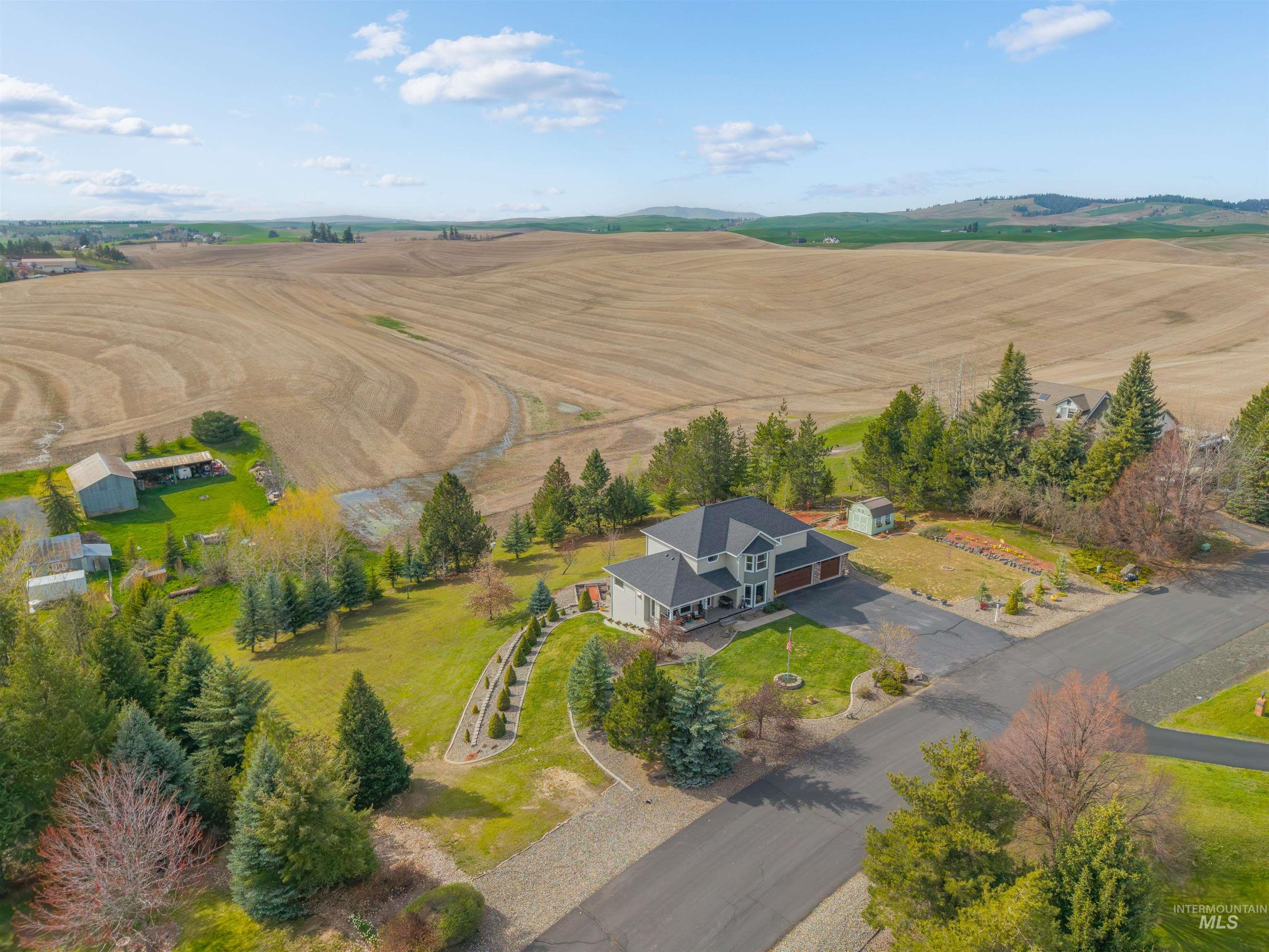 2435 Arborcrest Rd, Moscow, Idaho 83843, 5 Bedrooms, 3.5 Bathrooms, Residential For Sale, Price $899,900,MLS 98981787