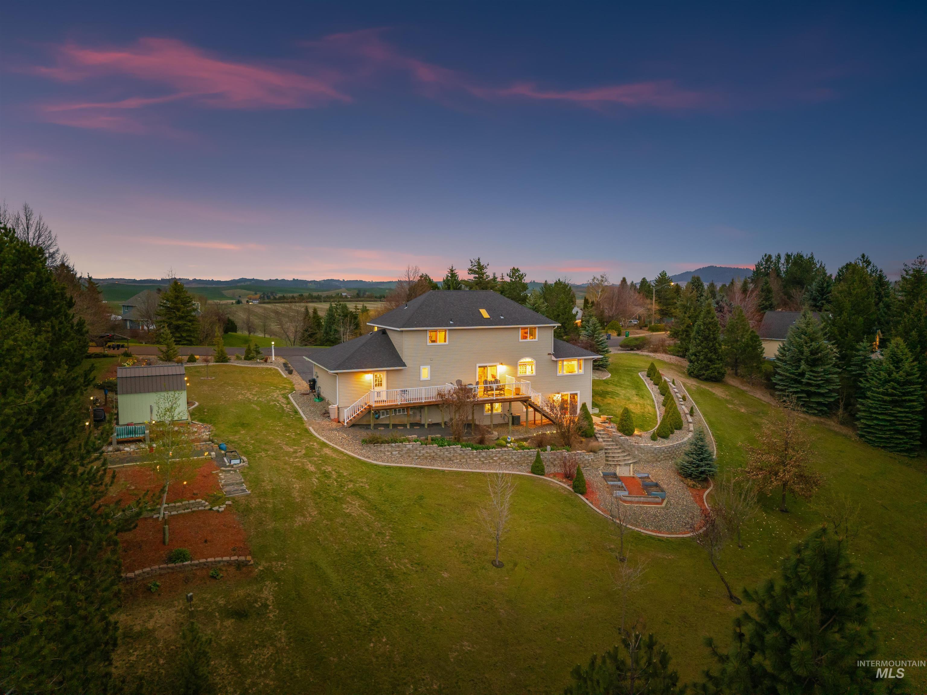 2435 Arborcrest Rd, Moscow, Idaho 83843, 5 Bedrooms, 3.5 Bathrooms, Residential For Sale, Price $899,900,MLS 98981787