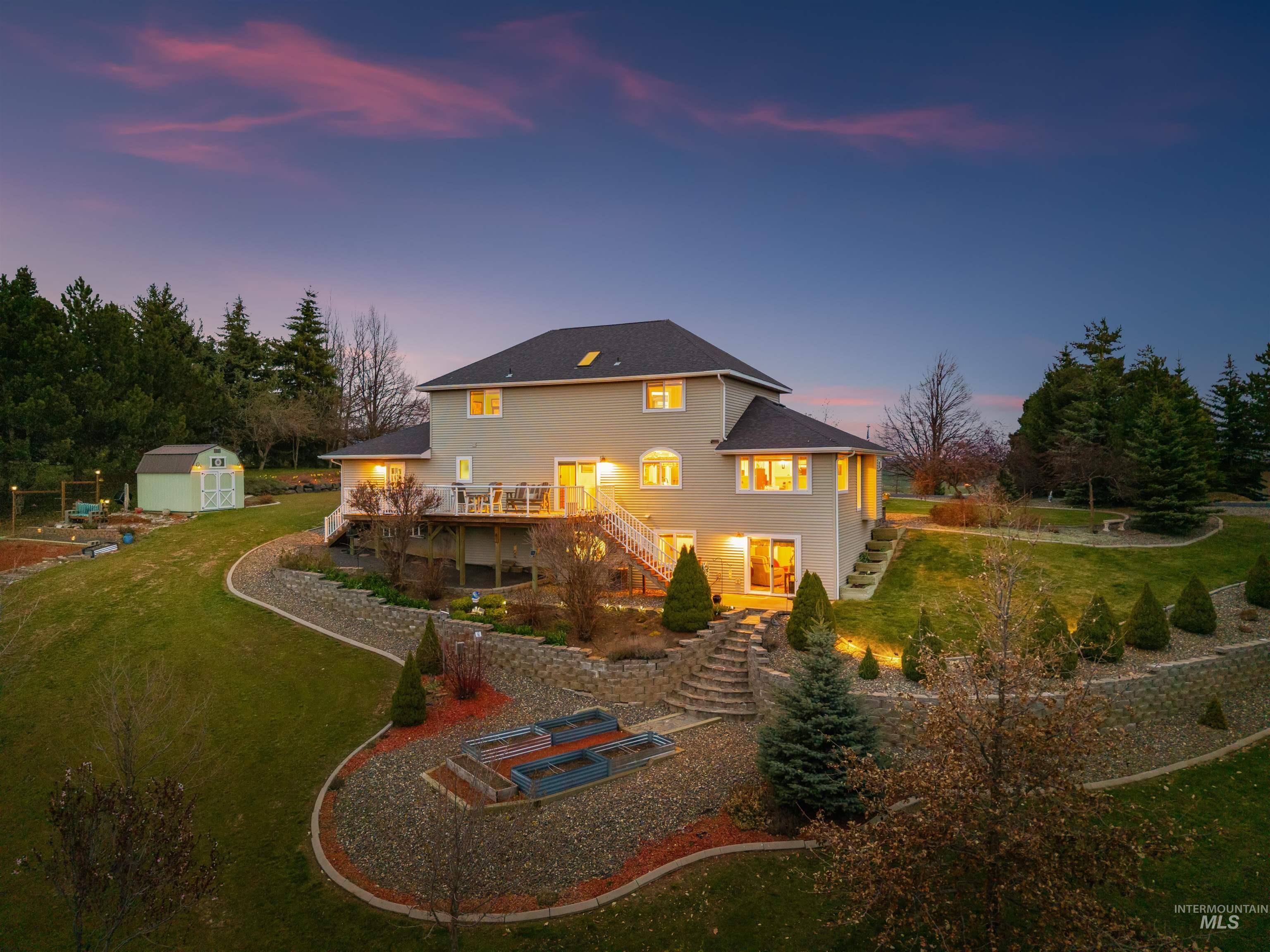 2435 Arborcrest Rd, Moscow, Idaho 83843, 5 Bedrooms, 3.5 Bathrooms, Residential For Sale, Price $899,900,MLS 98981787