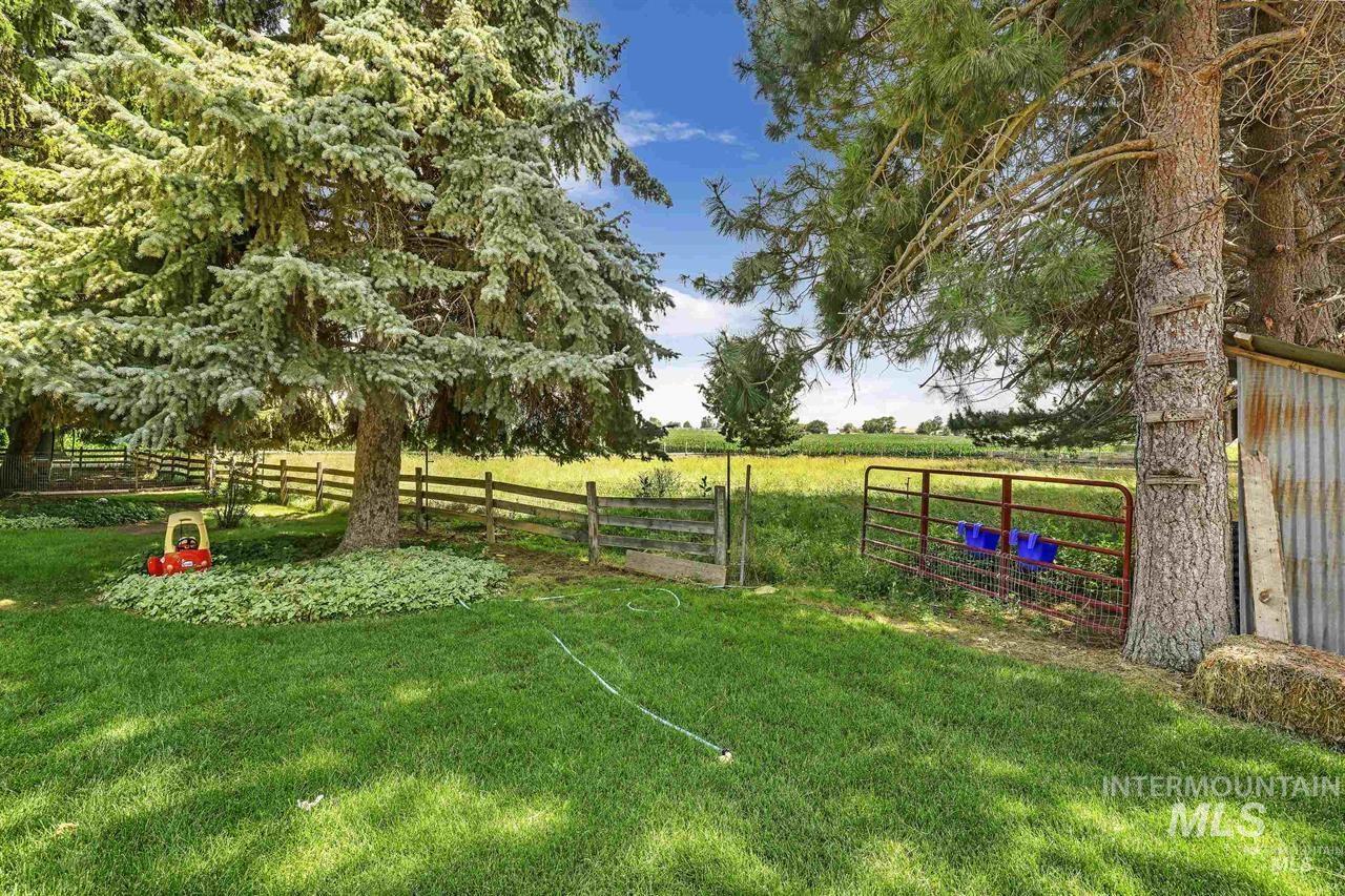 166 W 300 S, Jerome, Idaho 83338, 6 Bedrooms, 2.5 Bathrooms, Residential For Sale, Price $585,000,MLS 98981789