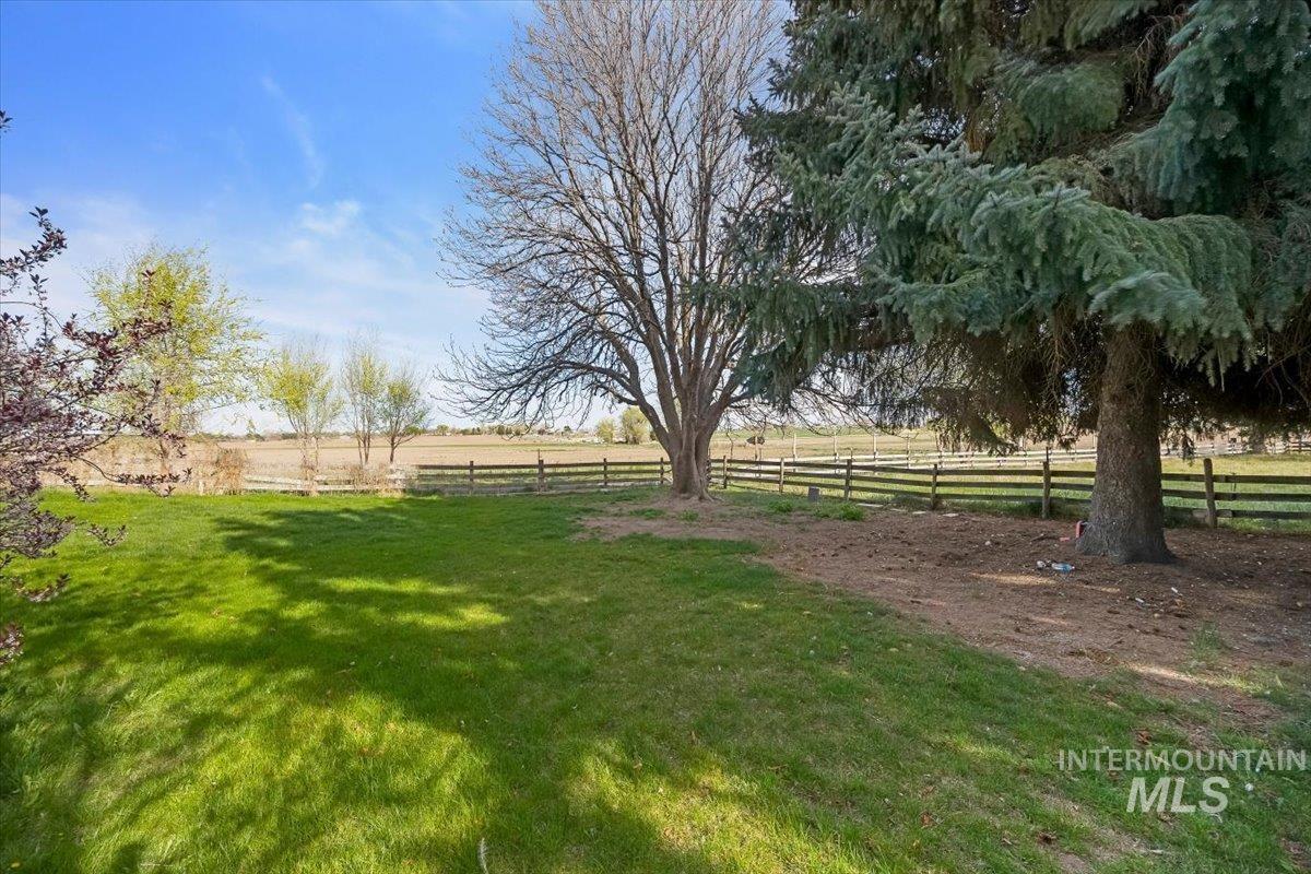 166 W 300 S, Jerome, Idaho 83338, 6 Bedrooms, 2.5 Bathrooms, Residential For Sale, Price $568,000, 98981789