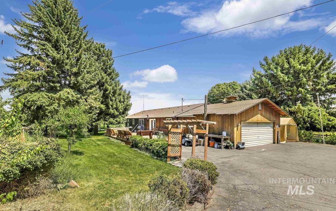 166 W 300 S, Jerome, Idaho 83338, 6 Bedrooms, 2.5 Bathrooms, Residential For Sale, Price $568,000, 98981789
