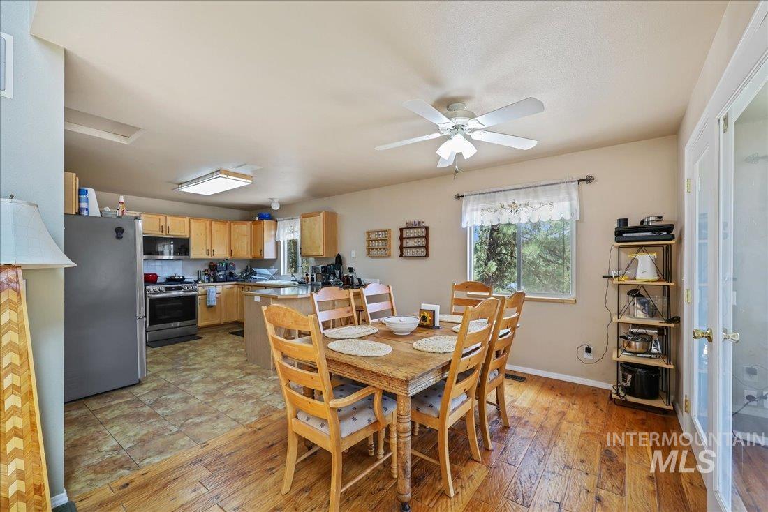 111 Ranch Cir, Cascade, Idaho 83611, 2 Bedrooms, 2 Bathrooms, Residential For Sale, Price $499,000,MLS 98981794