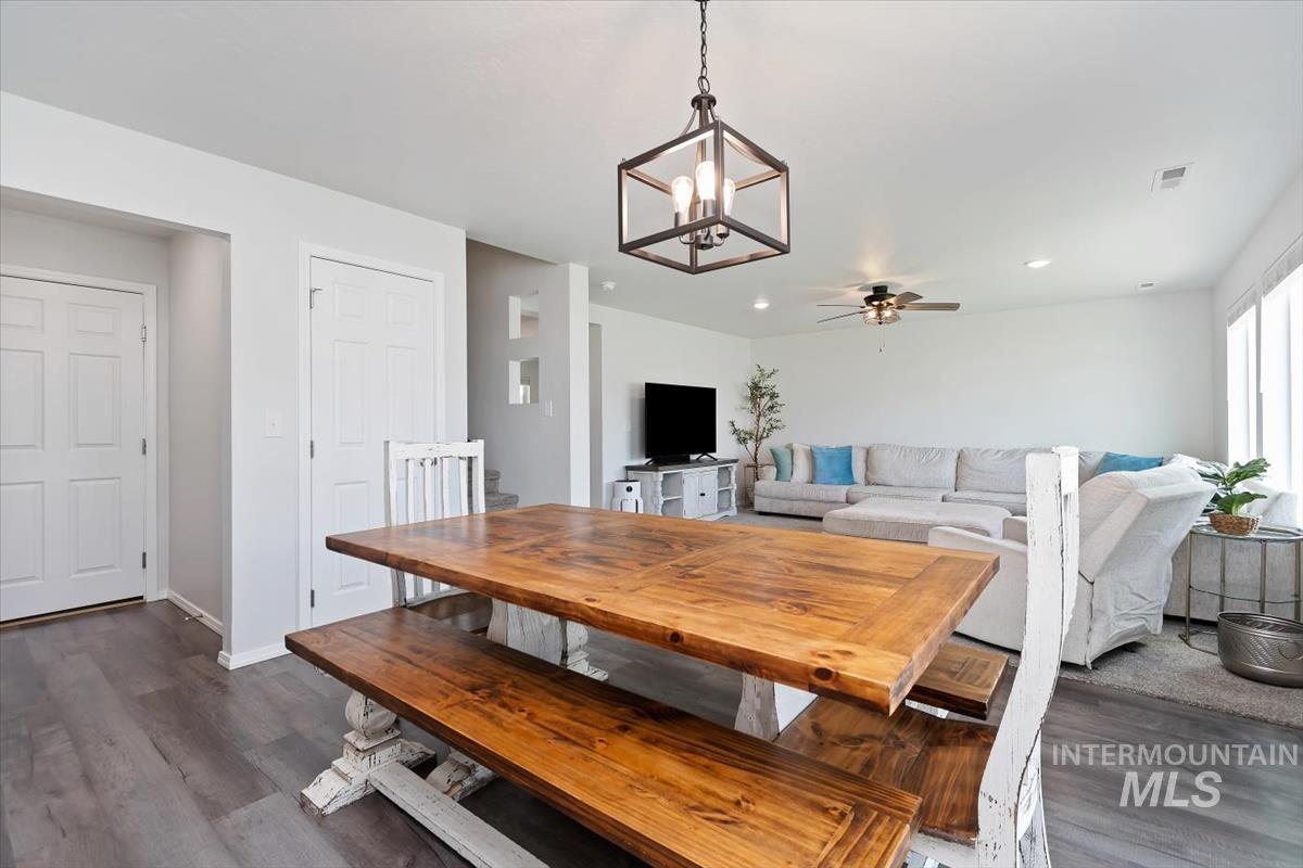 1945 SW Sharpshinned, Mountain Home, Idaho 83647, 4 Bedrooms, 3 Bathrooms, Residential For Sale, Price $429,900, 98981807