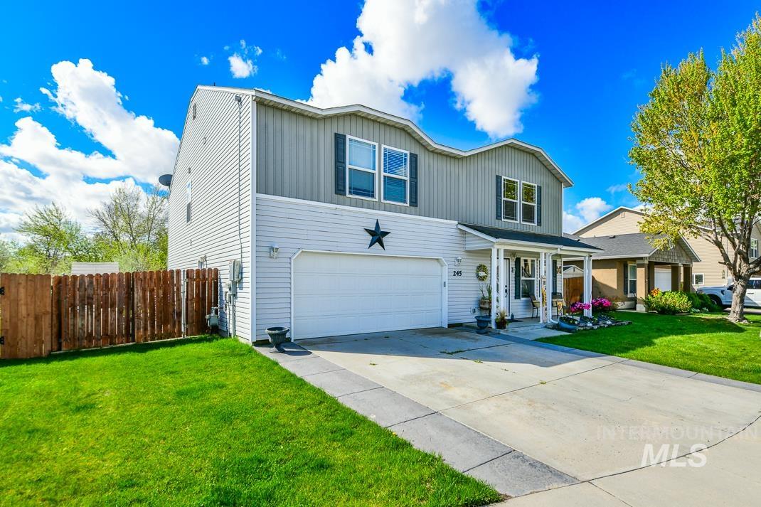 245 E Murtaugh Lake Drive, Middleton, Idaho 83644, 3 Bedrooms, 2.5 Bathrooms, Residential For Sale, Price $529,900, 98981811
