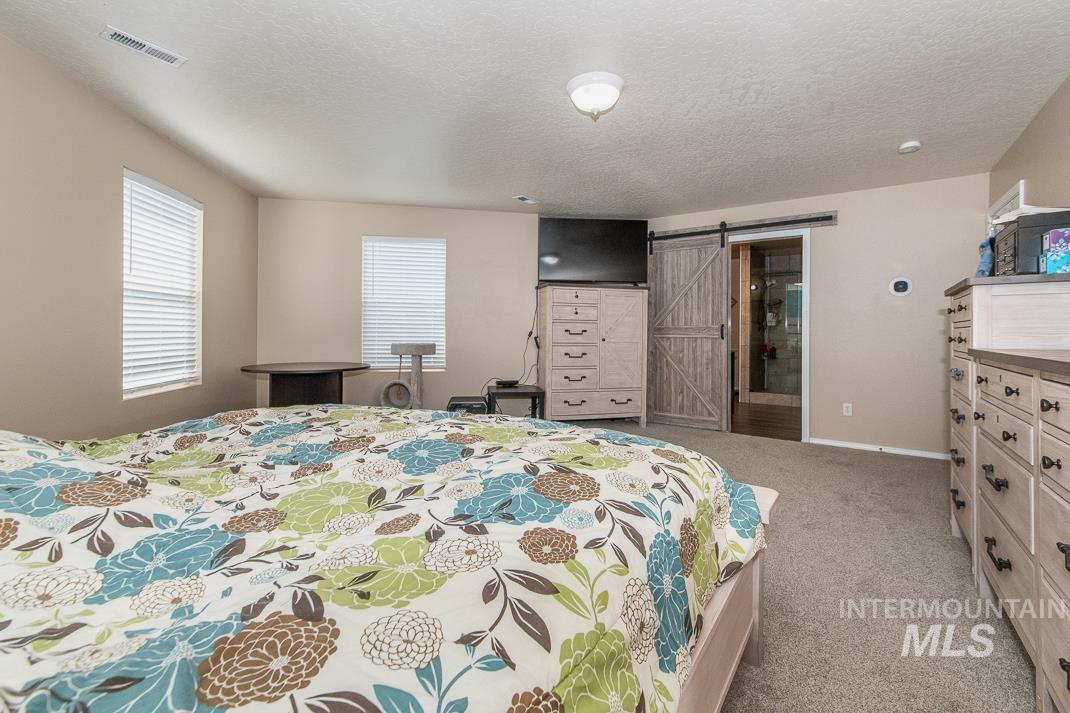 245 E Murtaugh Lake Drive, Middleton, Idaho 83644, 3 Bedrooms, 2.5 Bathrooms, Residential For Sale, Price $529,900, 98981811