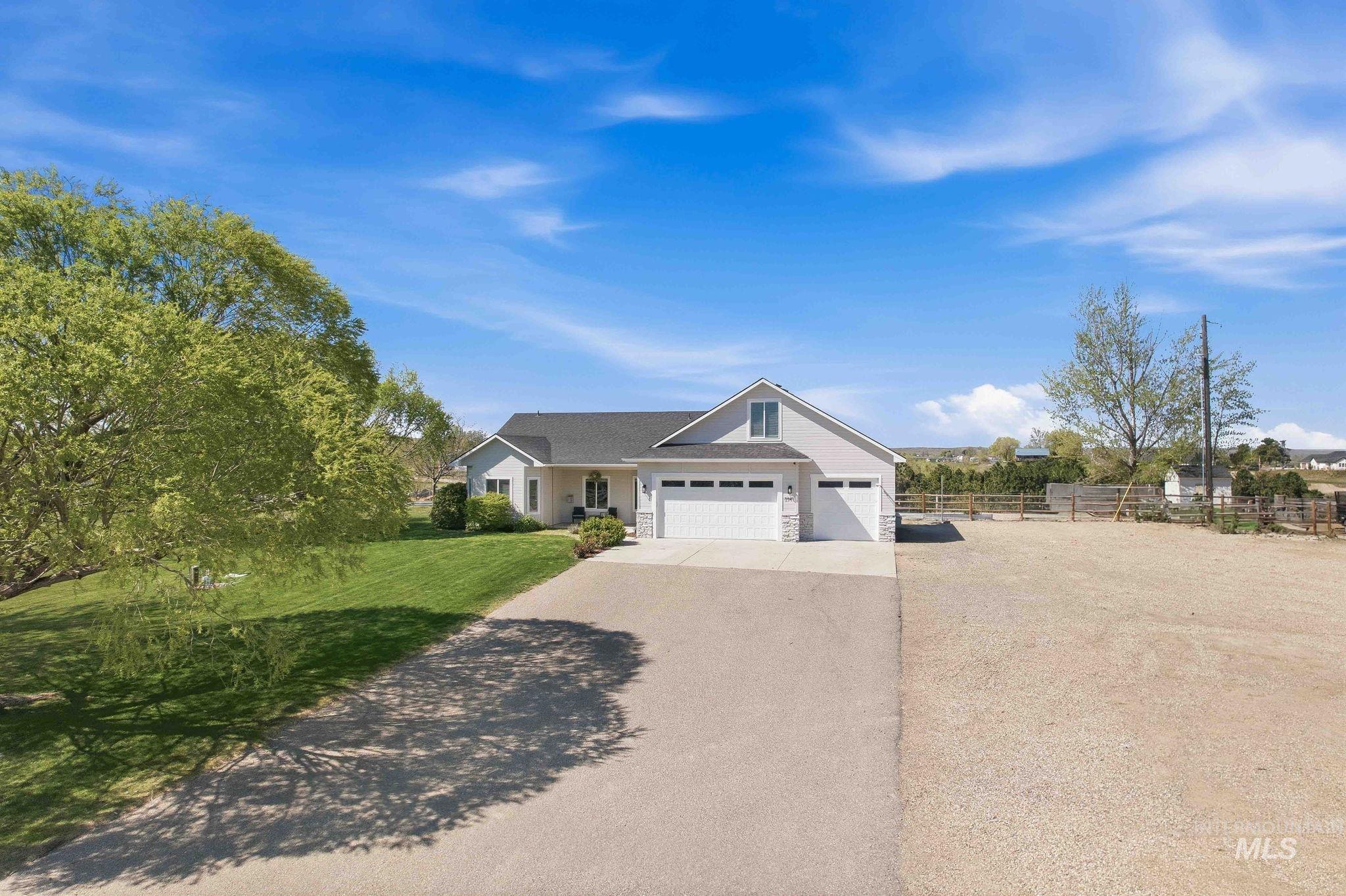 3941 Vista Ridge Lane, New Plymouth, Idaho 83655, 4 Bedrooms, 2 Bathrooms, Residential For Sale, Price $760,000,MLS 98981826