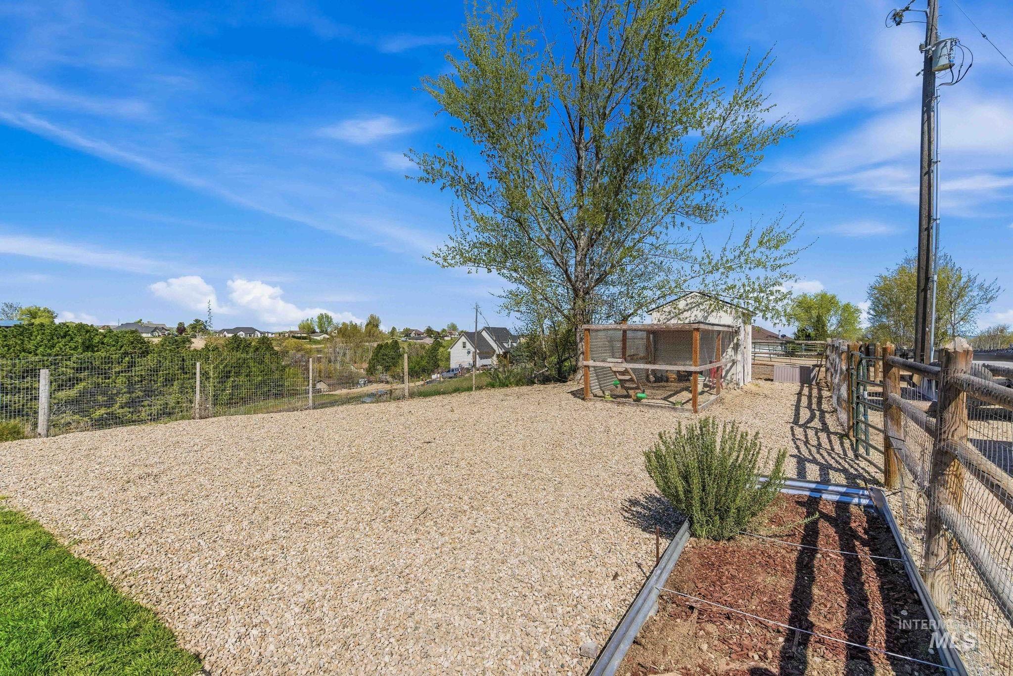 3941 Vista Ridge Lane, New Plymouth, Idaho 83655, 4 Bedrooms, 2 Bathrooms, Residential For Sale, Price $760,000,MLS 98981826