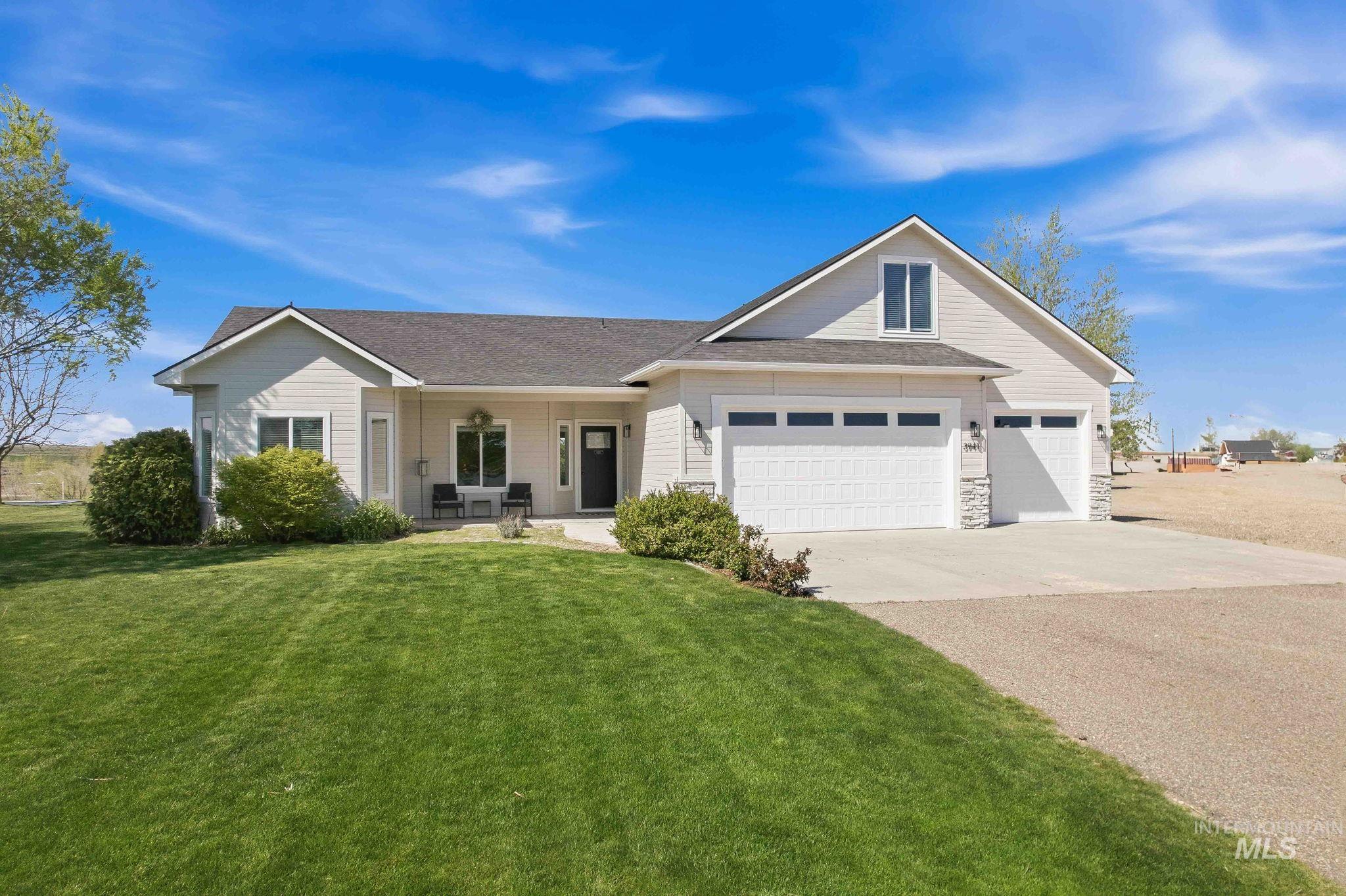 3941 Vista Ridge Lane, New Plymouth, Idaho 83655, 4 Bedrooms, 2 Bathrooms, Residential For Sale, Price $760,000,MLS 98981826
