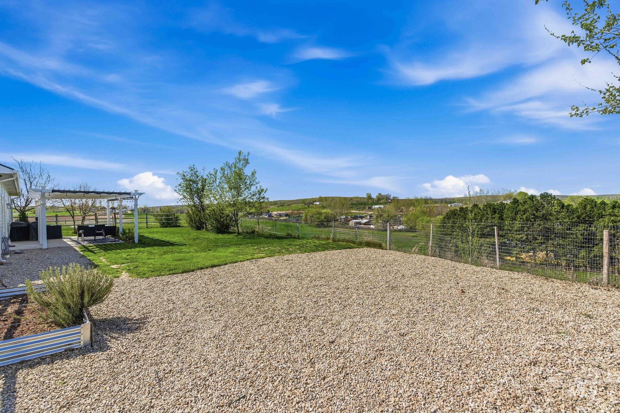 3941 Vista Ridge Lane, New Plymouth, Idaho 83655, 4 Bedrooms, 2 Bathrooms, Residential For Sale, Price $760,000,MLS 98981826