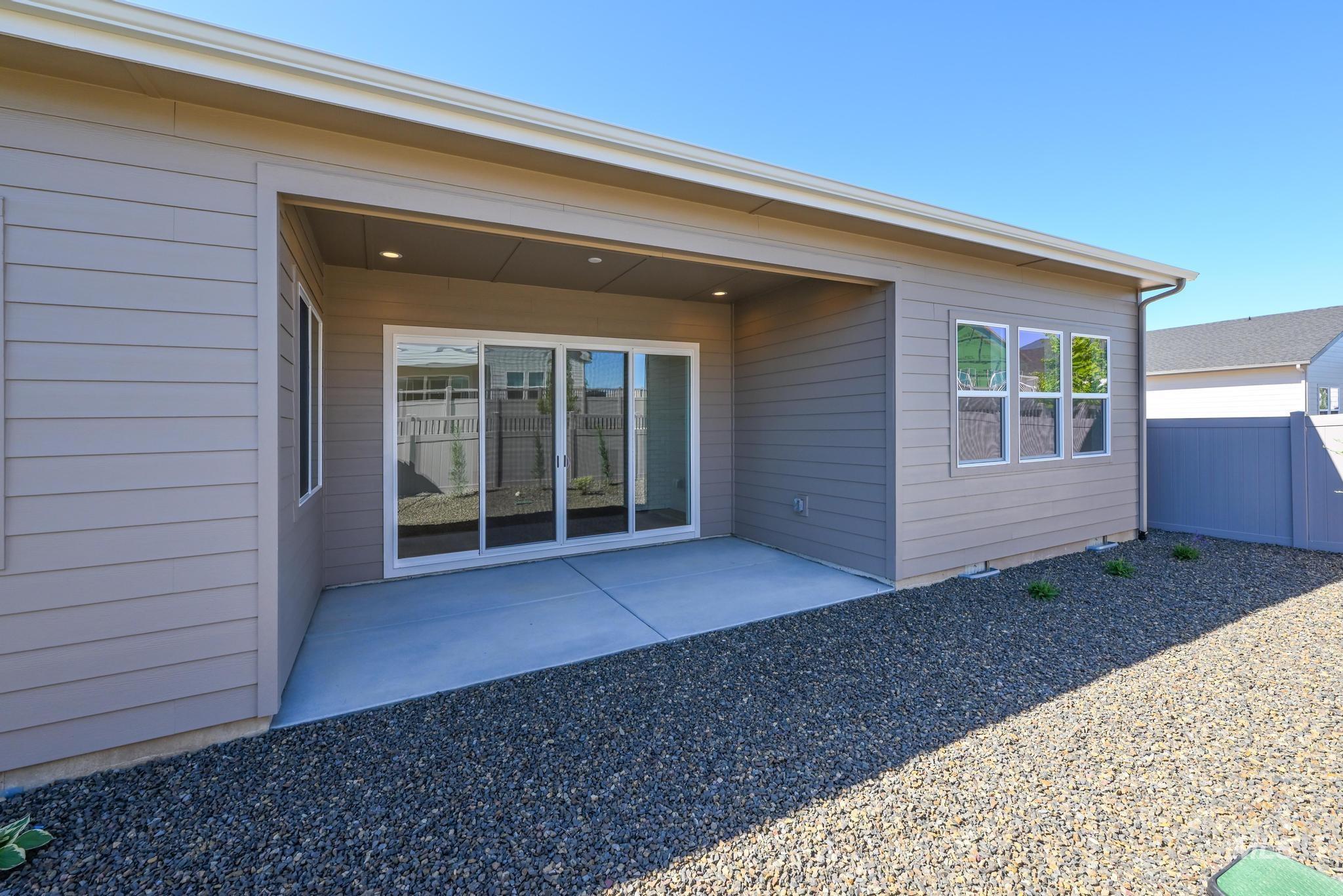 8524 W Stock Bridge St, Star, Idaho 83669, 2 Bedrooms, 2.5 Bathrooms, Residential For Sale, Price $679,000, 98981832