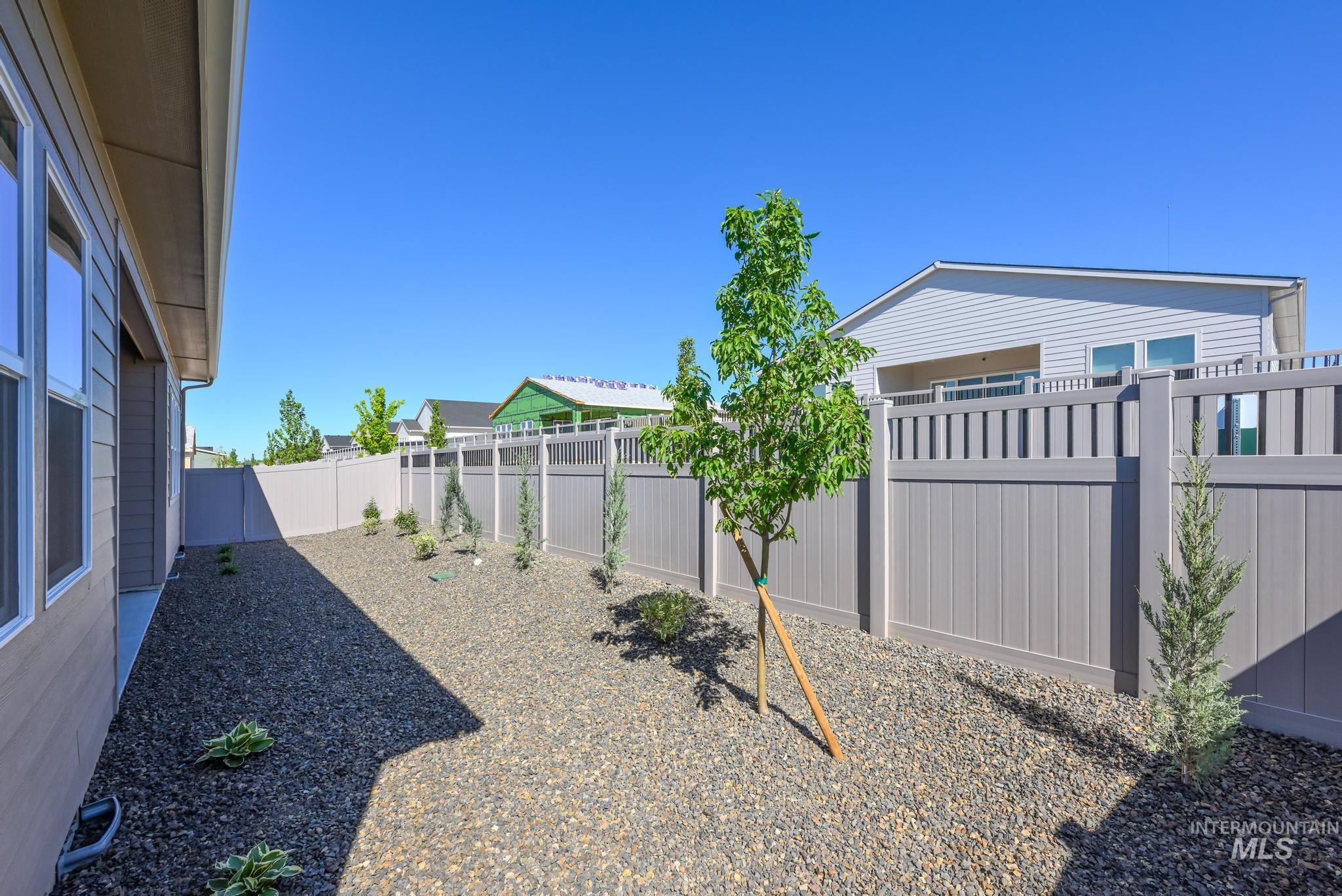 8524 W Stock Bridge St, Star, Idaho 83669, 2 Bedrooms, 2.5 Bathrooms, Residential For Sale, Price $679,000, 98981832