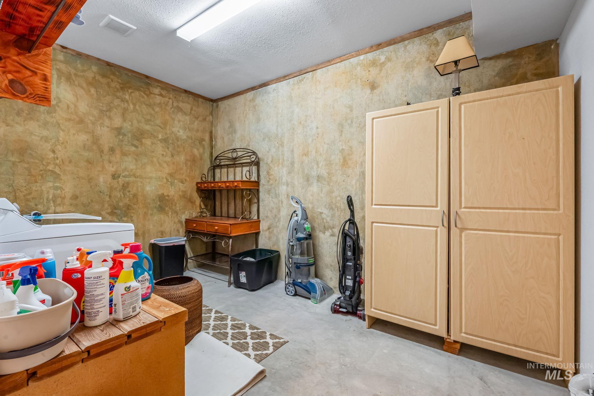 15 Rim Canyon Ln, Boise, Idaho 83716-5058, 3 Bedrooms, 3 Bathrooms, Residential For Sale, Price $1,199,990,MLS 98981837