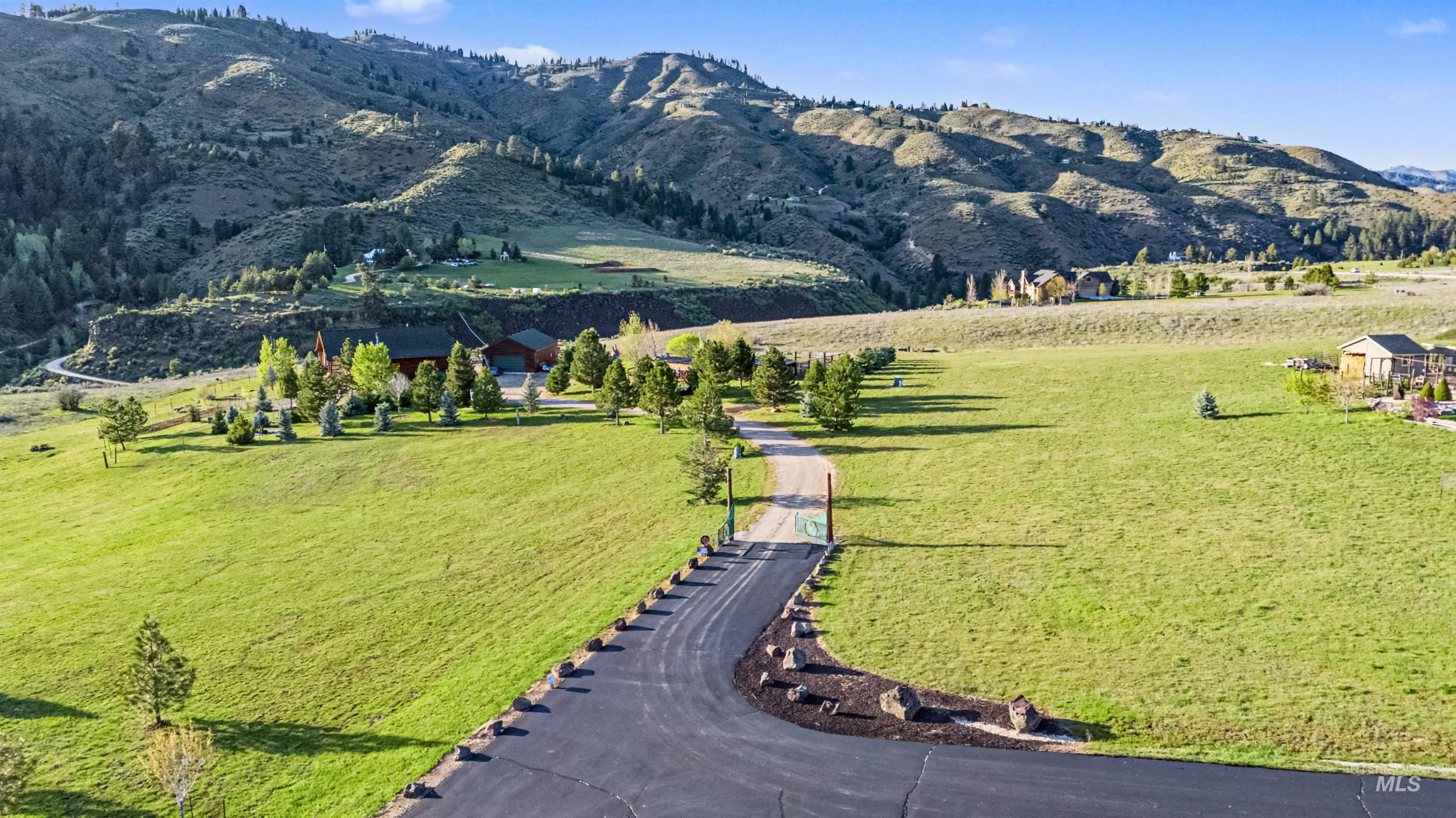 15 Rim Canyon Ln, Boise, Idaho 83716-5058, 3 Bedrooms, 3 Bathrooms, Residential For Sale, Price $1,199,990,MLS 98981837