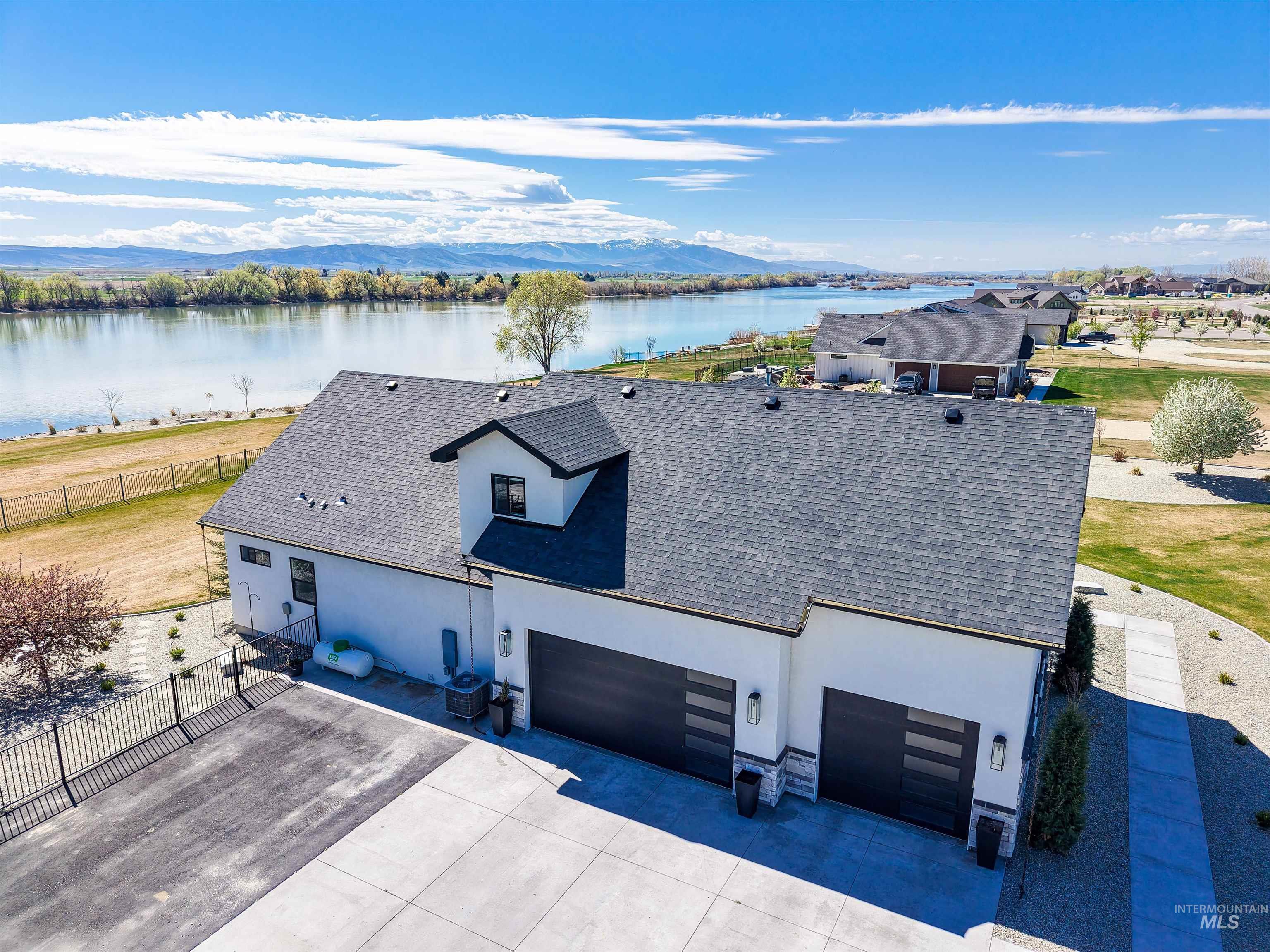 16 Skyline, Rupert, Idaho 83350, 3 Bedrooms, 3.5 Bathrooms, Residential For Sale, Price $1,175,000, 98981838