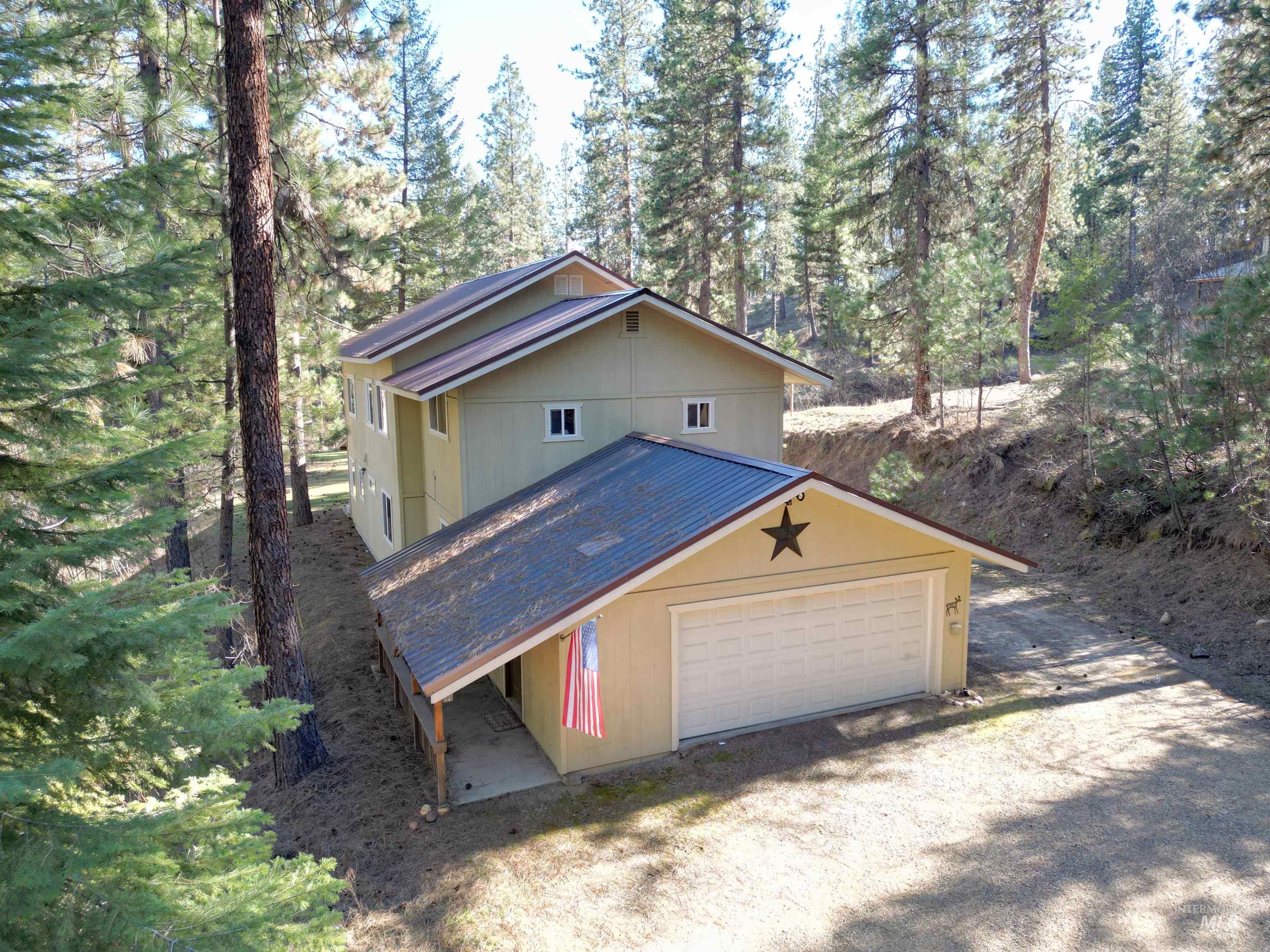 14 Forest Trail Rd, Garden Valley, Idaho 83622, 4 Bedrooms, 2.5 Bathrooms, Residential For Sale, Price $658,000, 98981839