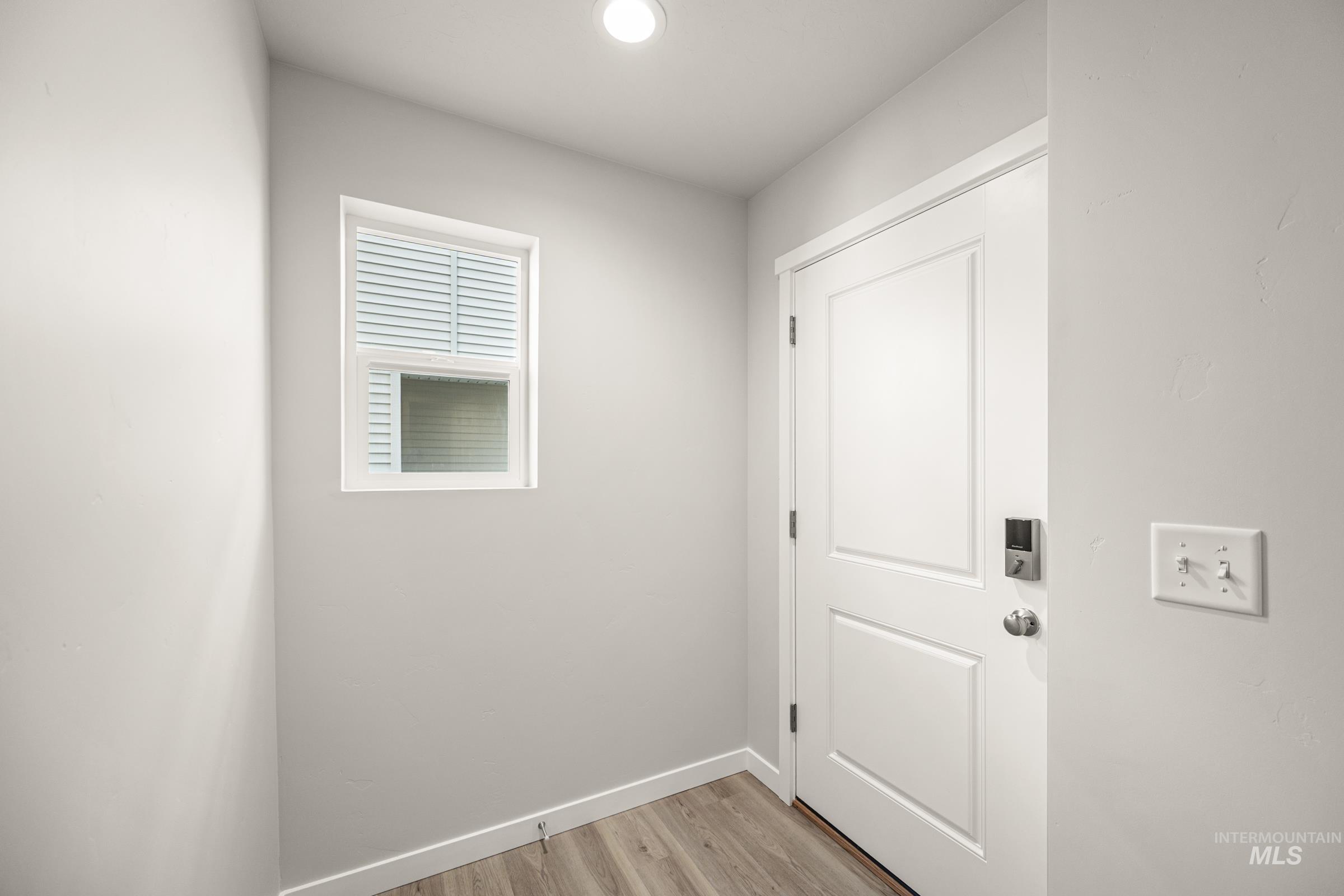 960 Thunderbolt St, Mountain Home, Idaho 83647, 3 Bedrooms, 2.5 Bathrooms, Residential For Sale, Price $399,990, 98981844