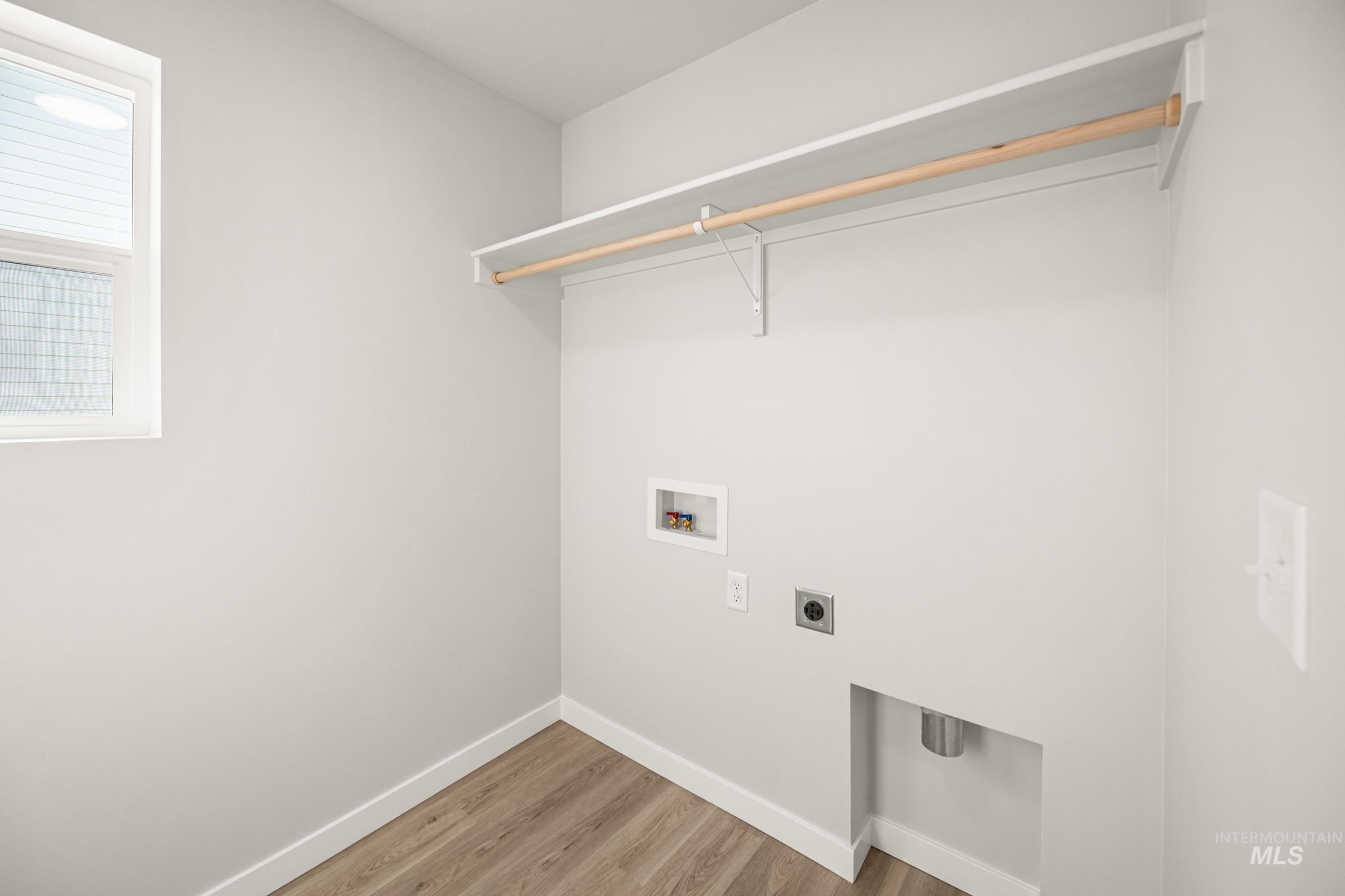 960 Thunderbolt St, Mountain Home, Idaho 83647, 3 Bedrooms, 2.5 Bathrooms, Residential For Sale, Price $399,990, 98981844