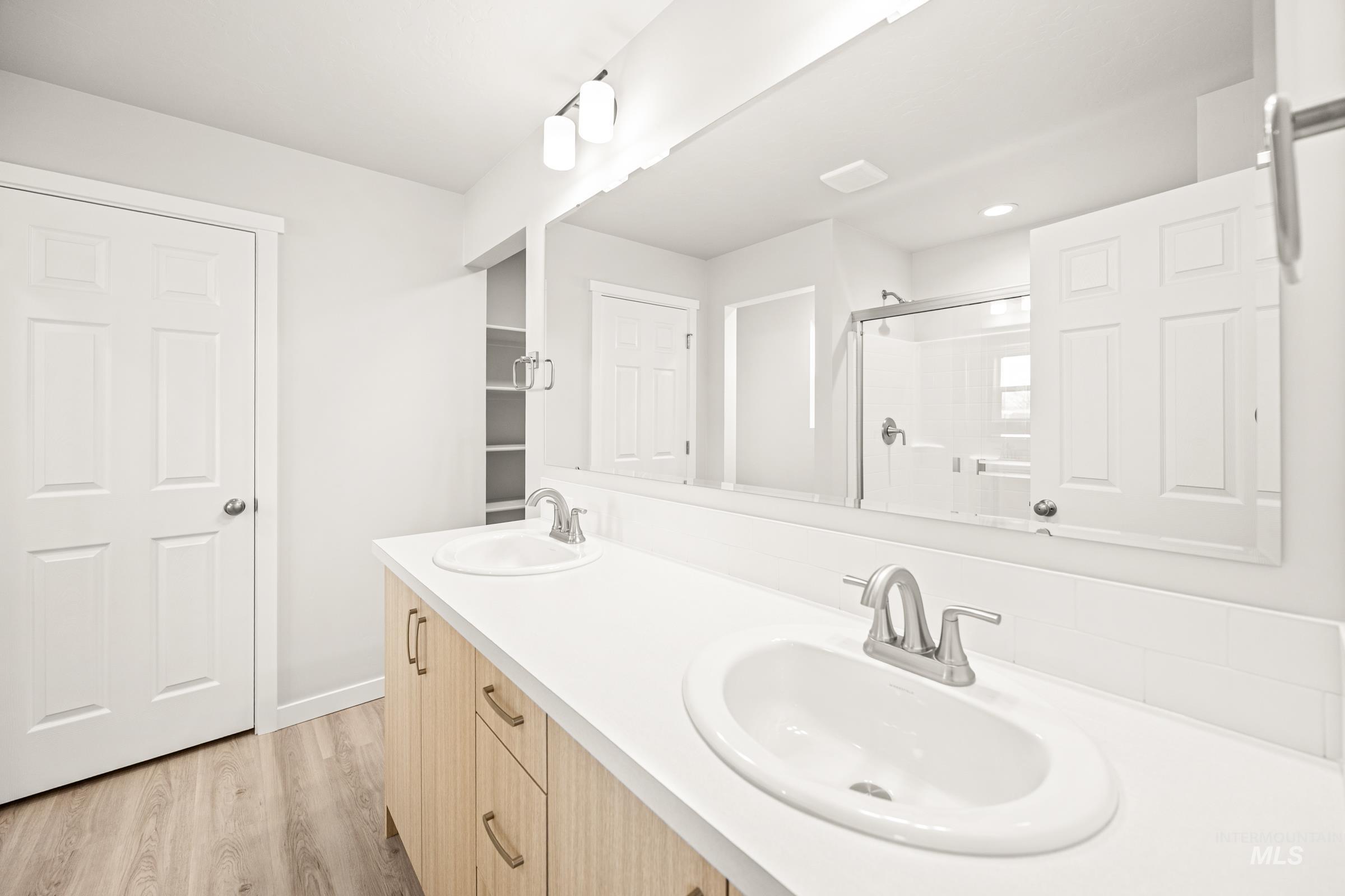 960 Thunderbolt St, Mountain Home, Idaho 83647, 3 Bedrooms, 2.5 Bathrooms, Residential For Sale, Price $399,990, 98981844