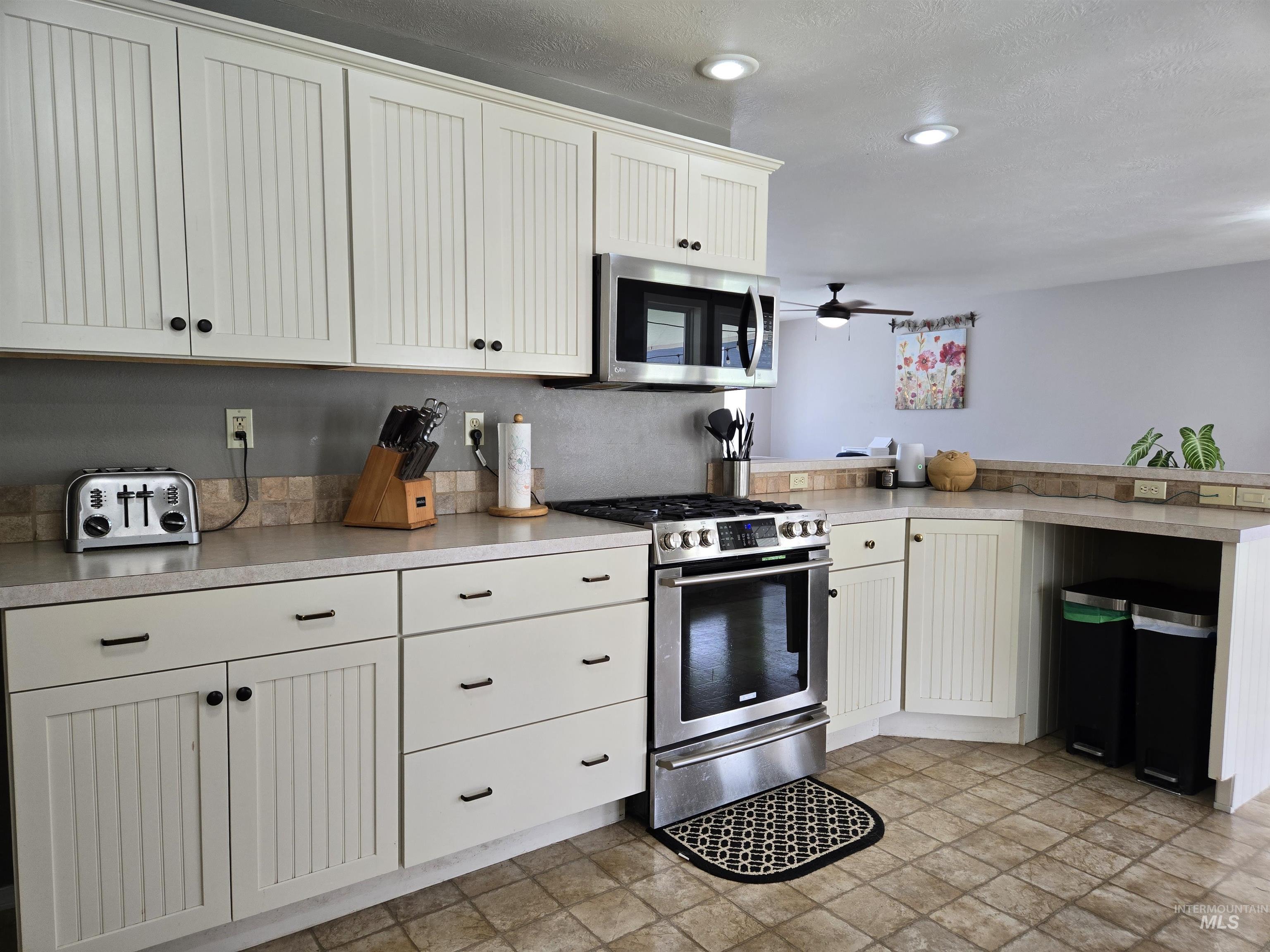 1932 NW 4th Ave, Ontario, Oregon 97914, 4 Bedrooms, 3 Bathrooms, Residential For Sale, Price $525,000, 98981845