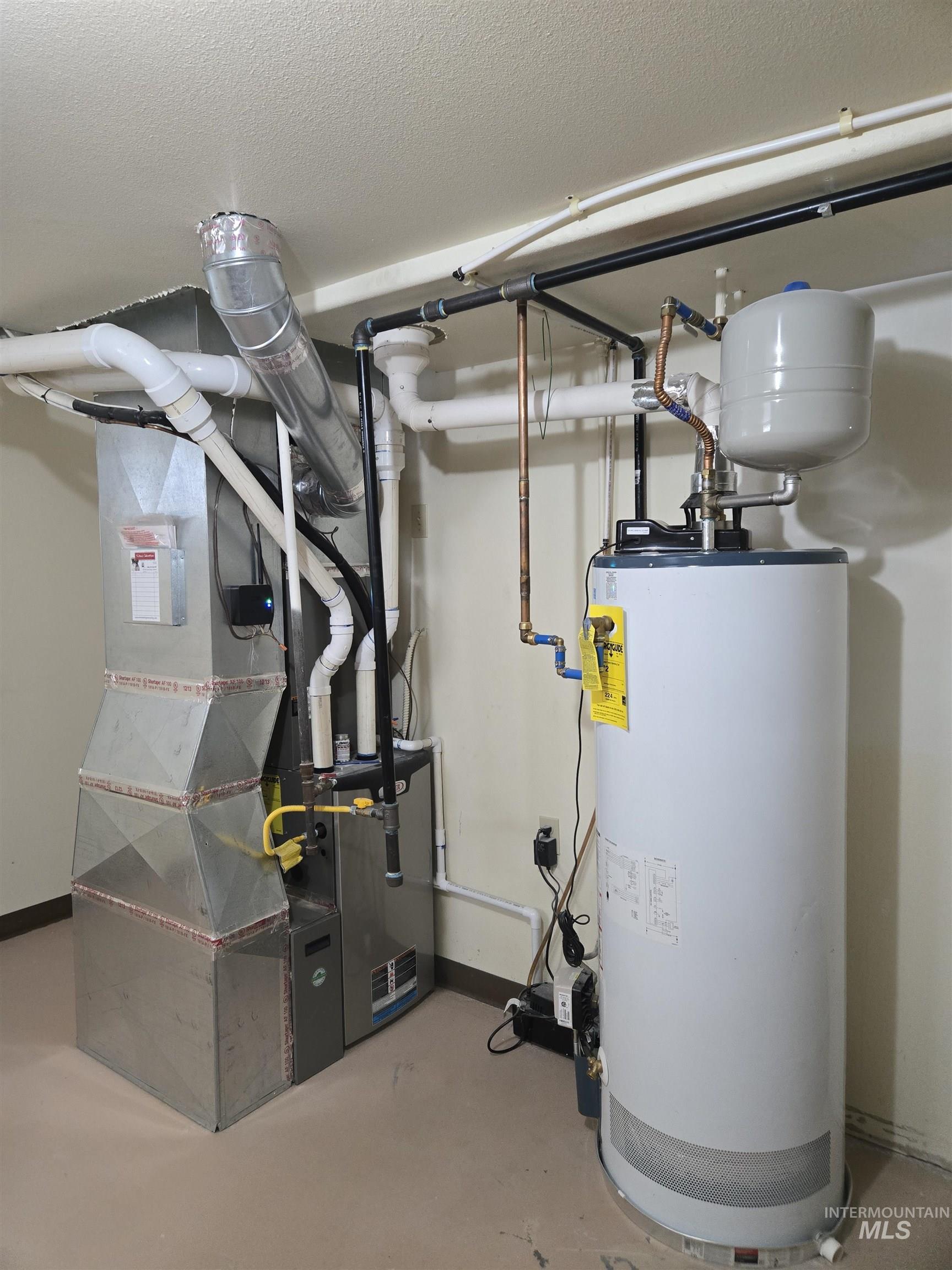 1932 NW 4th Ave, Ontario, Oregon 97914, 4 Bedrooms, 3 Bathrooms, Residential For Sale, Price $525,000, 98981845