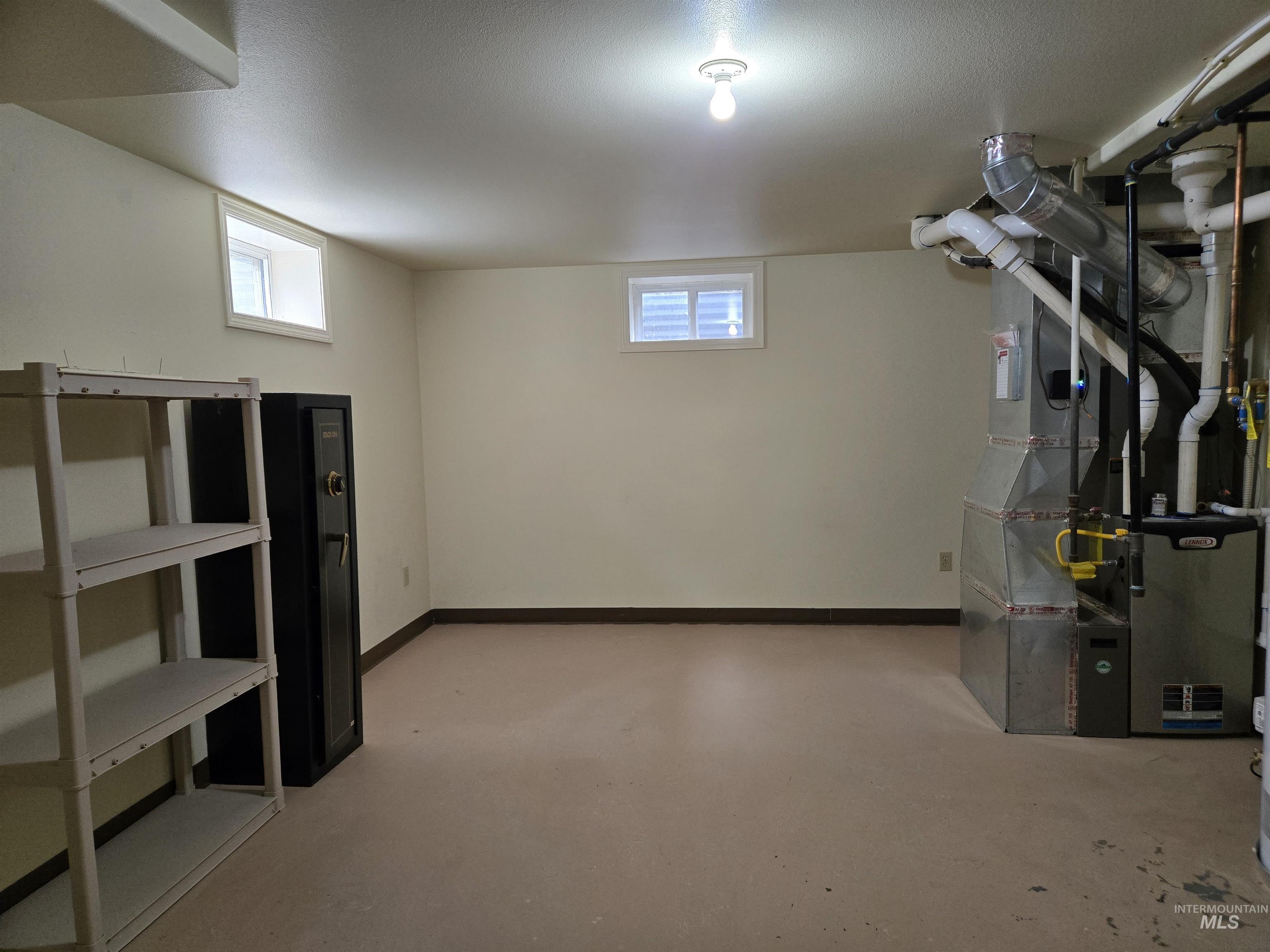 1932 NW 4th Ave, Ontario, Oregon 97914, 4 Bedrooms, 3 Bathrooms, Residential For Sale, Price $525,000, 98981845