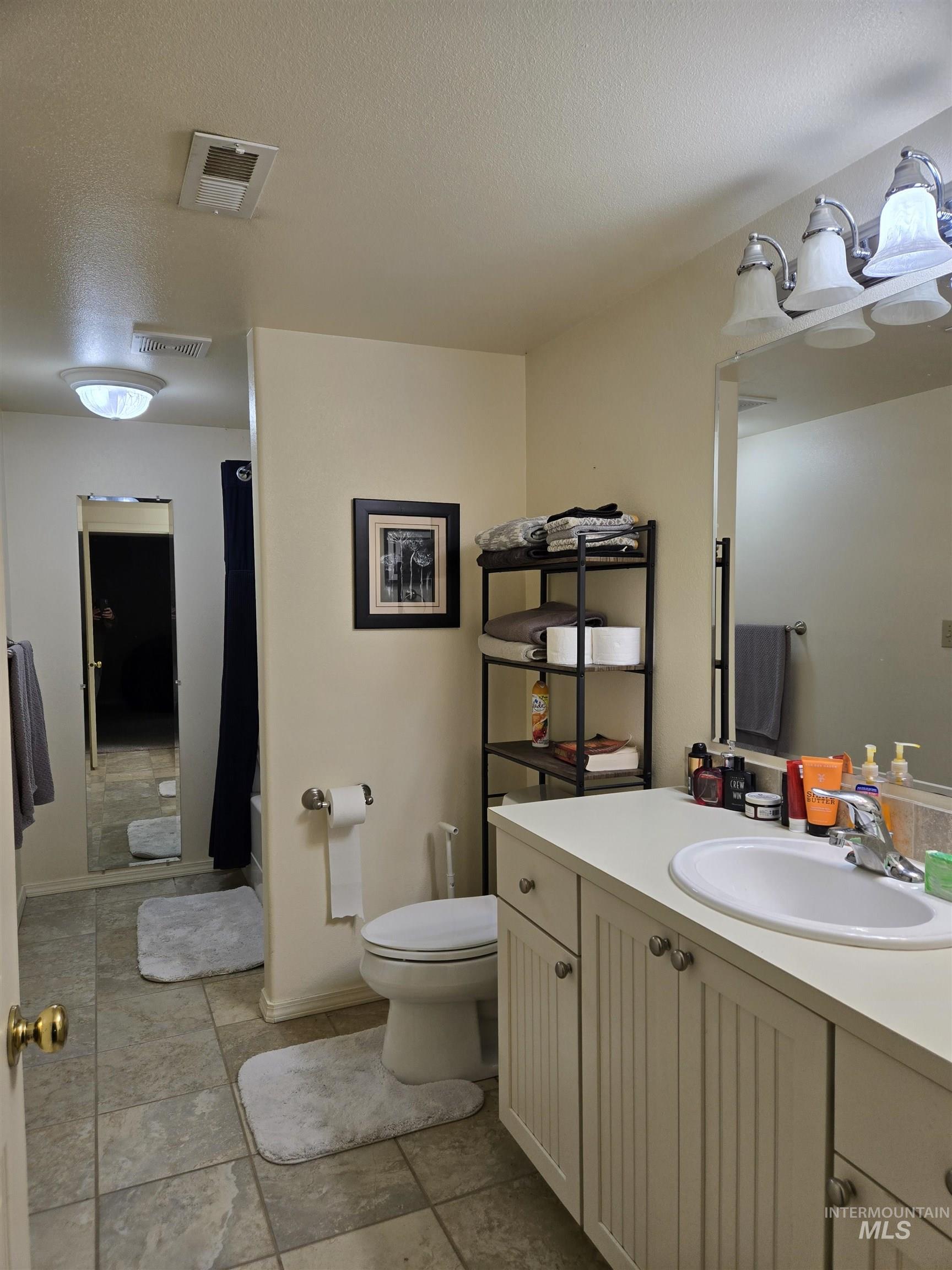 1932 NW 4th Ave, Ontario, Oregon 97914, 4 Bedrooms, 3 Bathrooms, Residential For Sale, Price $525,000, 98981845