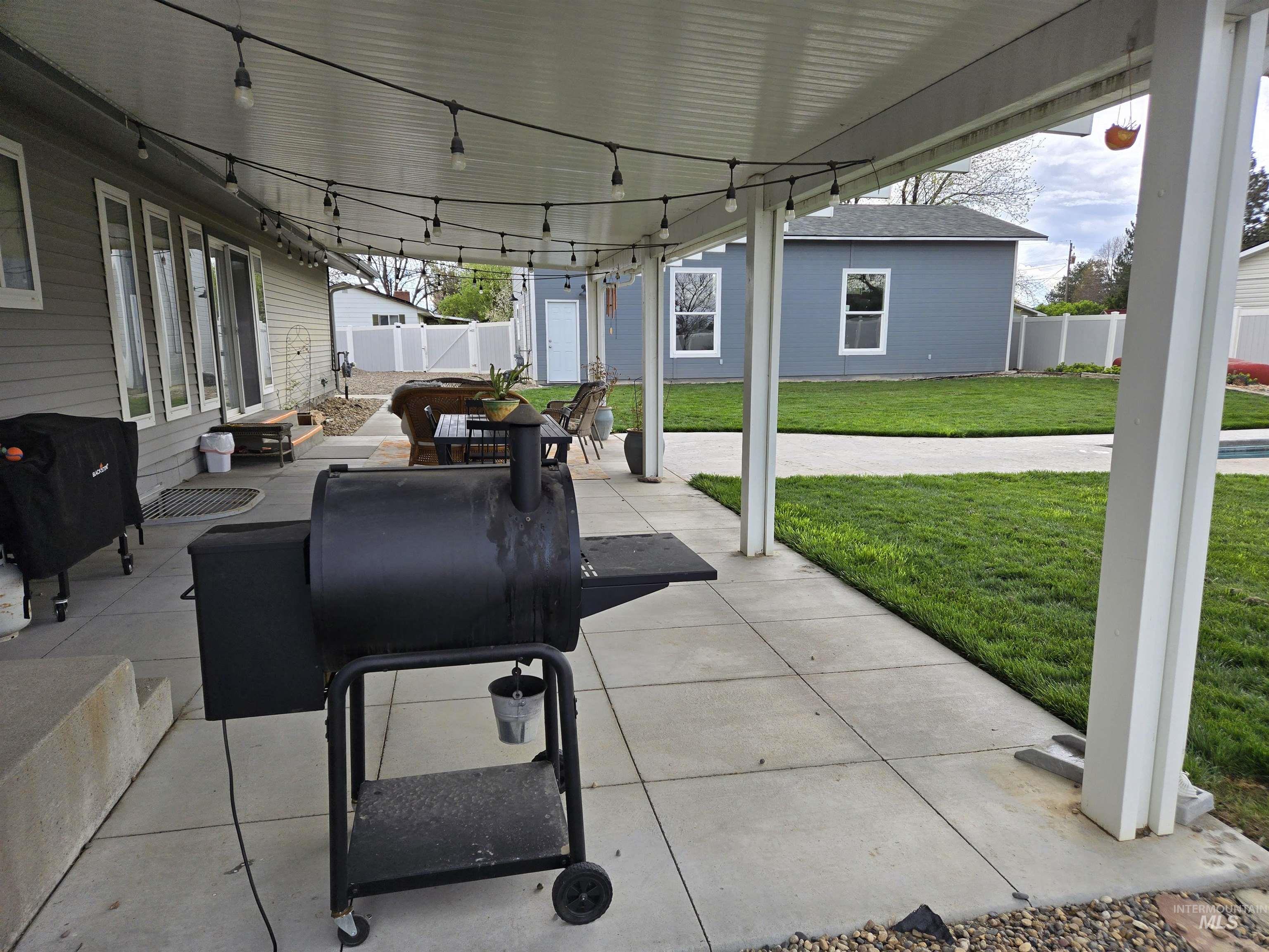 1932 NW 4th Ave, Ontario, Oregon 97914, 4 Bedrooms, 3 Bathrooms, Residential For Sale, Price $525,000, 98981845