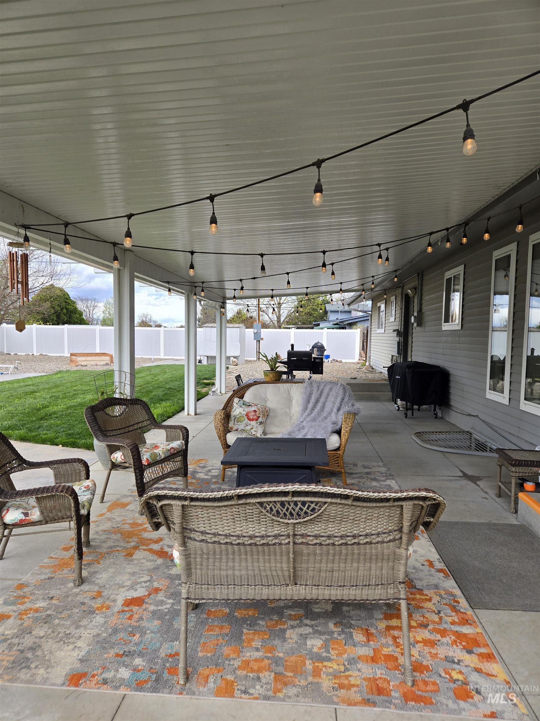 1932 NW 4th Ave, Ontario, Oregon 97914, 4 Bedrooms, 3 Bathrooms, Residential For Sale, Price $525,000, 98981845