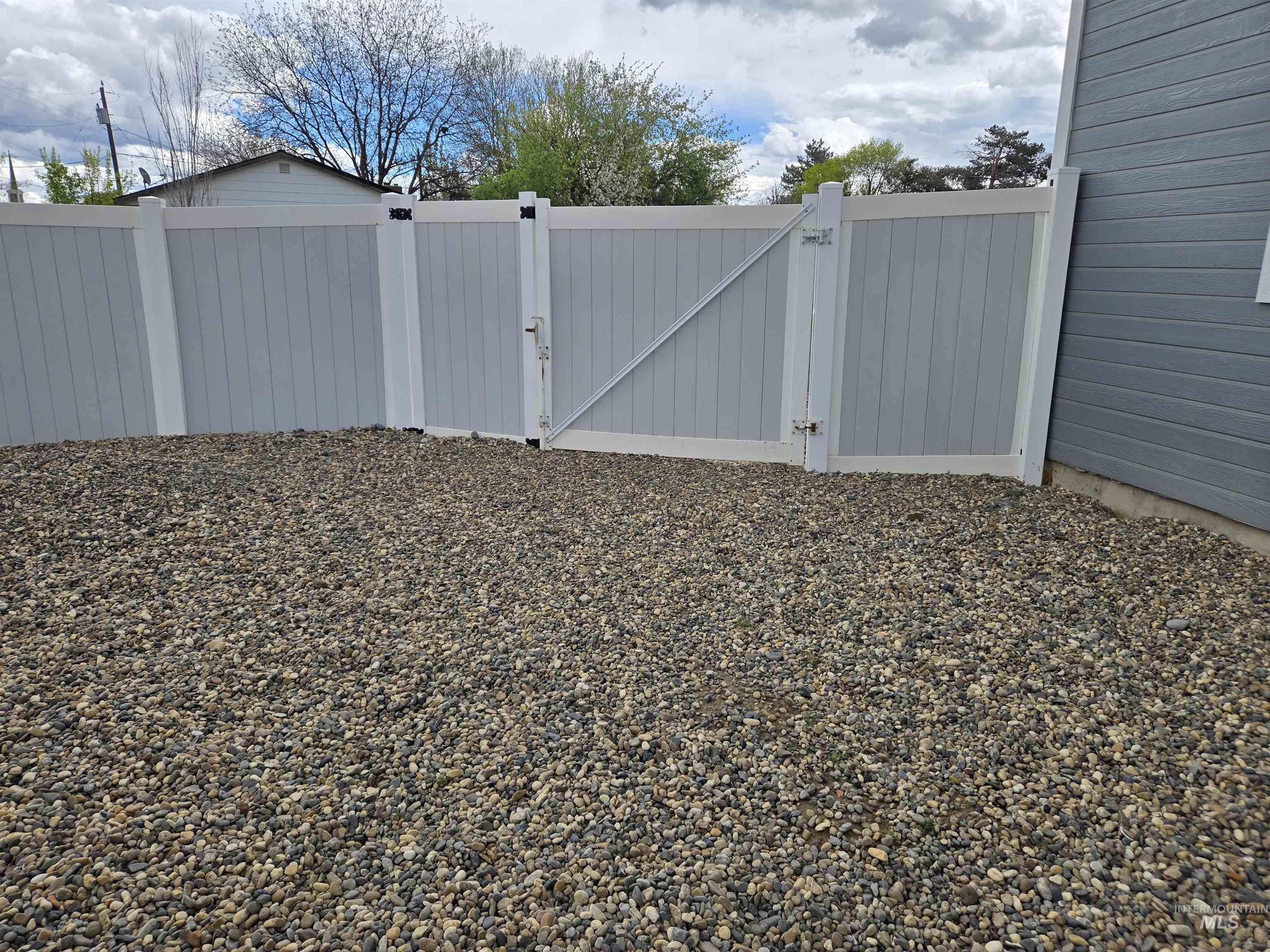 1932 NW 4th Ave, Ontario, Oregon 97914, 4 Bedrooms, 3 Bathrooms, Residential For Sale, Price $525,000, 98981845