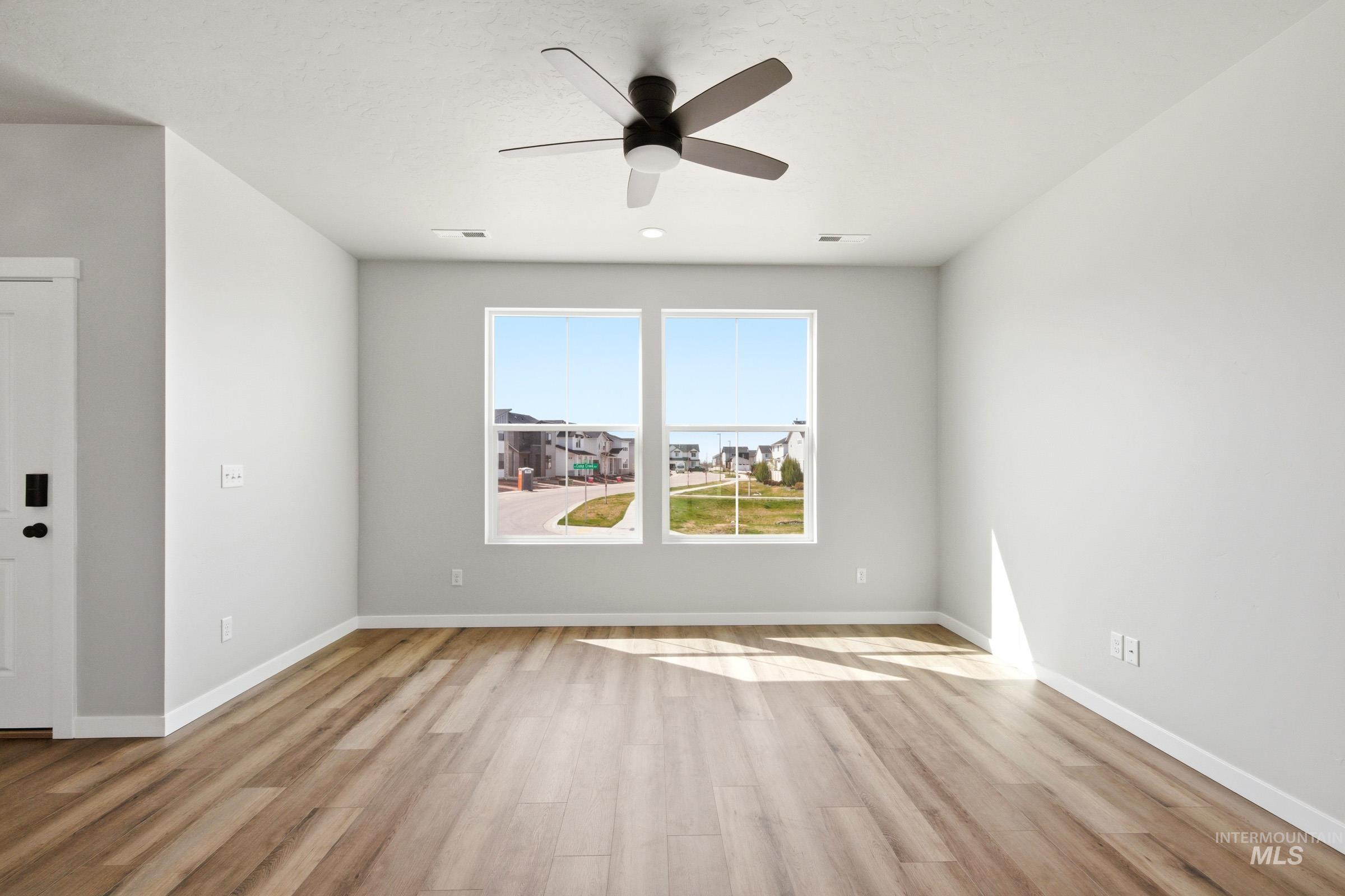 4314 N Camp Creek Ave, Meridian, Idaho 83646, 3 Bedrooms, 2.5 Bathrooms, Residential For Sale, Price $471,990, 98981847