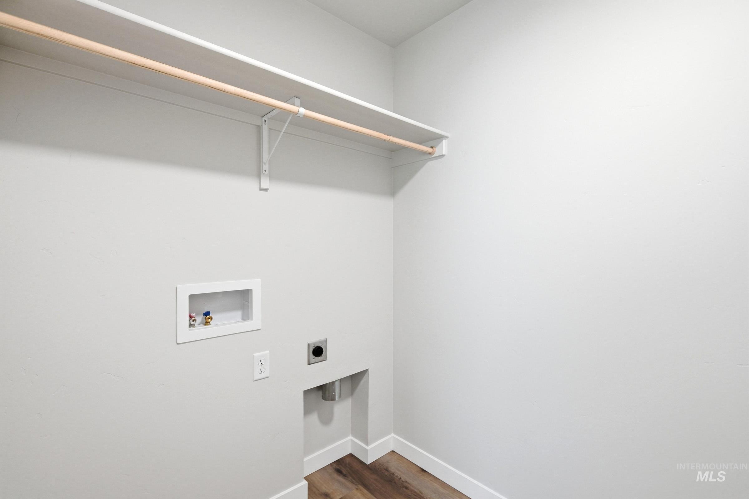 4314 N Camp Creek Ave, Meridian, Idaho 83646, 3 Bedrooms, 2.5 Bathrooms, Residential For Sale, Price $471,990, 98981847