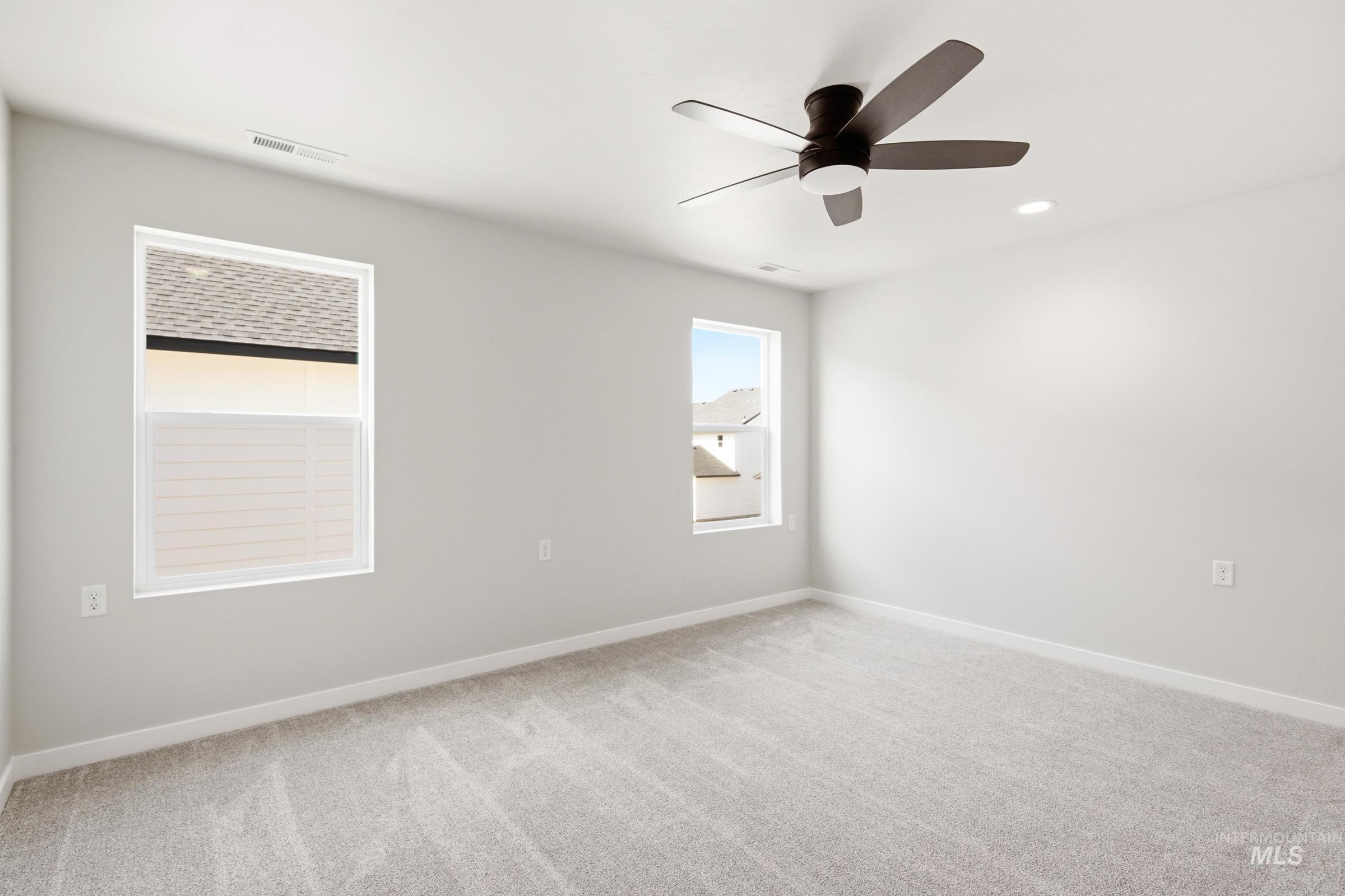 6700 W Redwood Creek Dr, Meridian, Idaho 83646, 3 Bedrooms, 2.5 Bathrooms, Residential For Sale, Price $463,990, 98981848