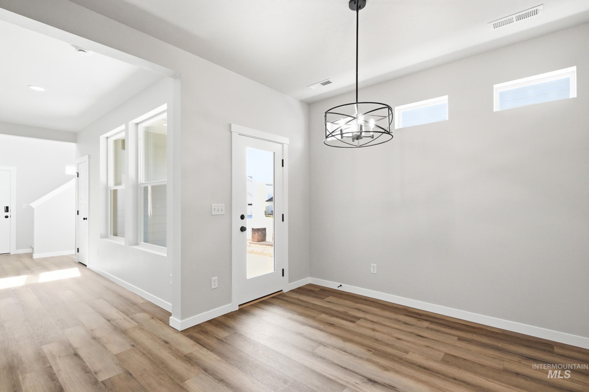 6700 W Redwood Creek Dr, Meridian, Idaho 83646, 3 Bedrooms, 2.5 Bathrooms, Residential For Sale, Price $463,990, 98981848