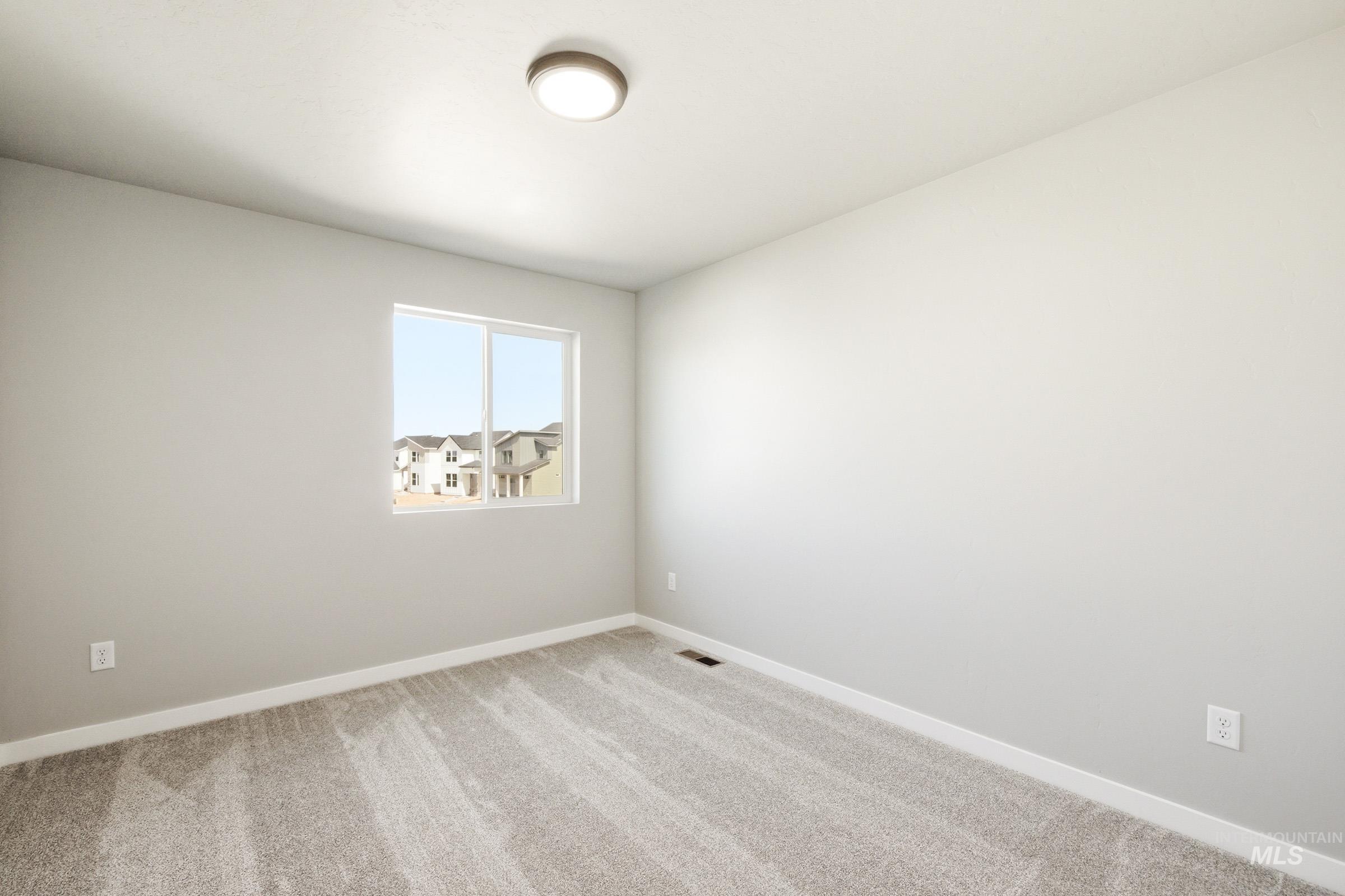 6674 W Redwood Creek Dr, Meridian, Idaho 83646, 3 Bedrooms, 2.5 Bathrooms, Residential For Sale, Price $470,990, 98981849